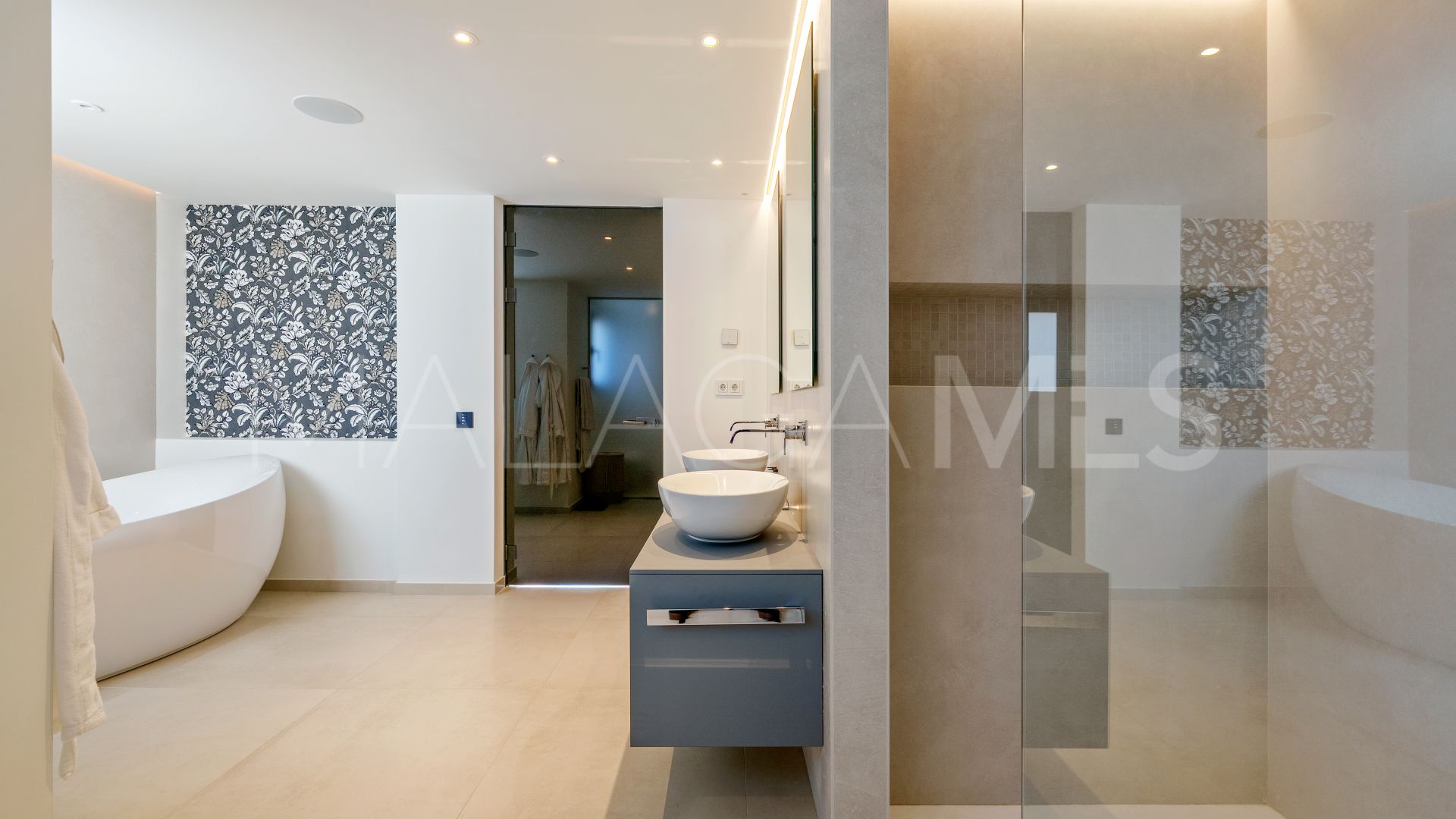 Duplex penthouse for sale in Aloha