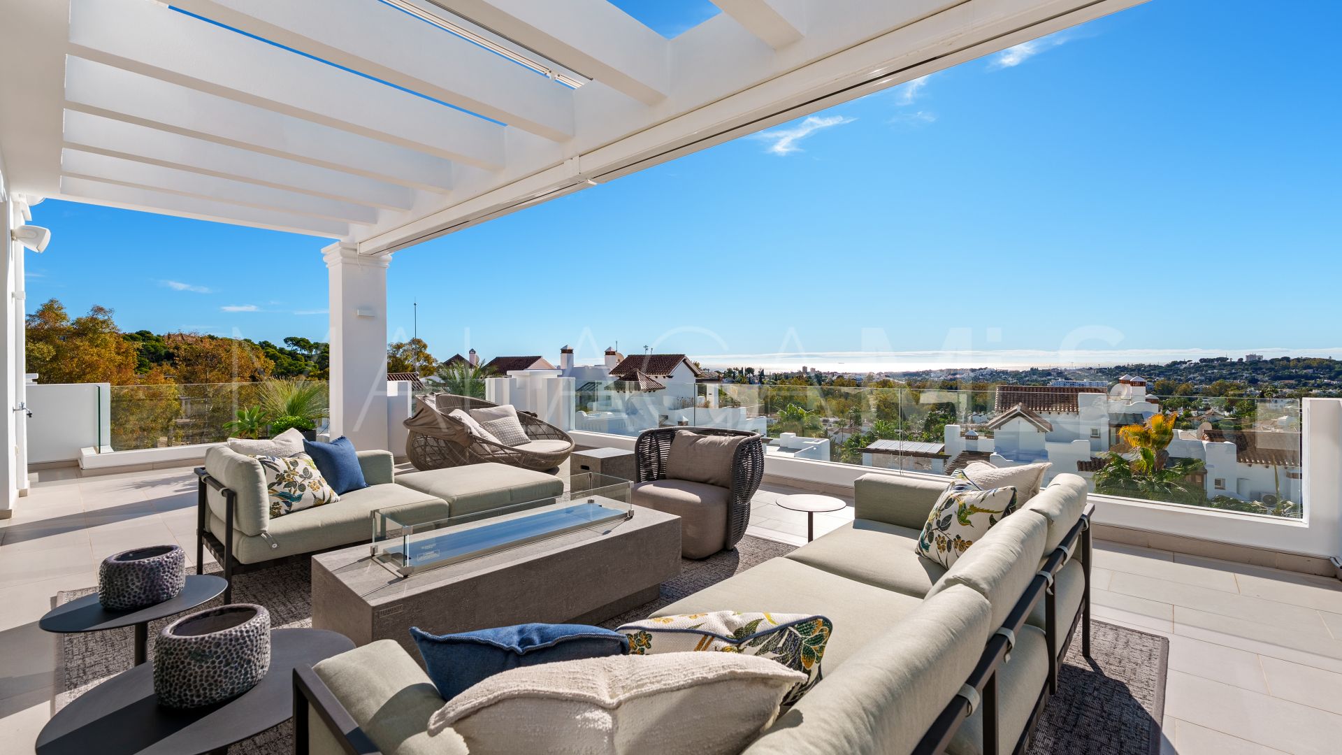 Duplex penthouse for sale in Aloha