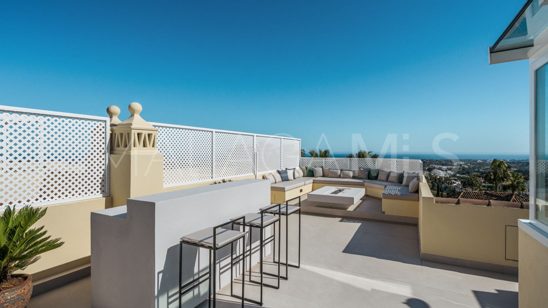 For sale town house in La Quinta Hills with 3 bedrooms