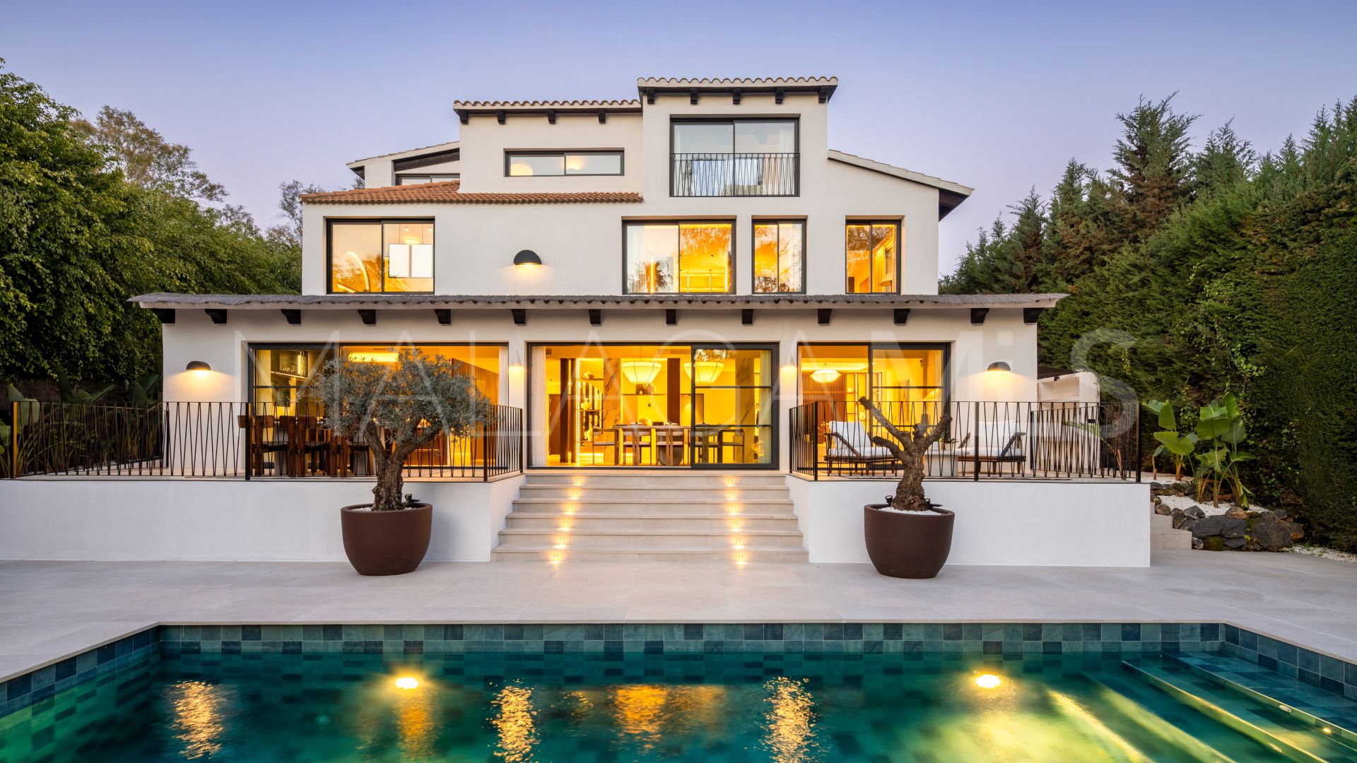 Nueva Andalucia, villa for sale with 5 bedrooms