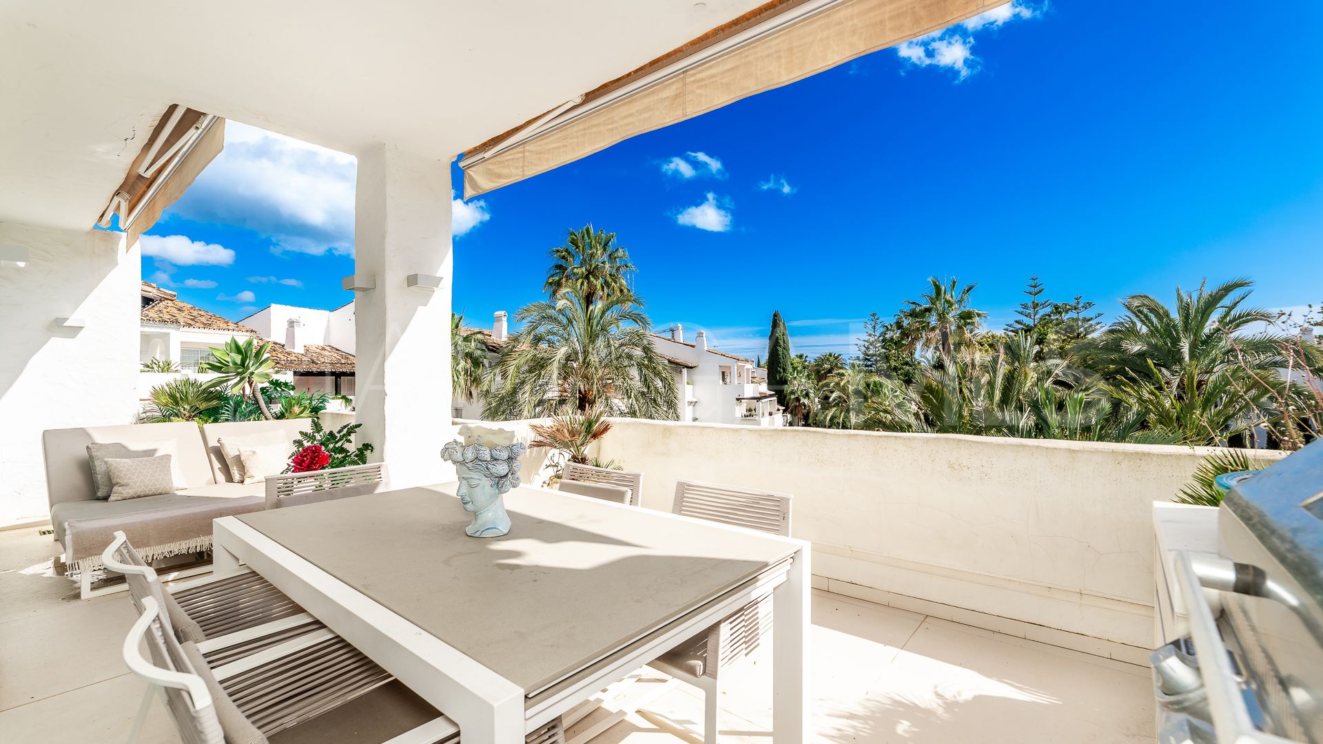 Lägenhet for sale in Puente Romano II