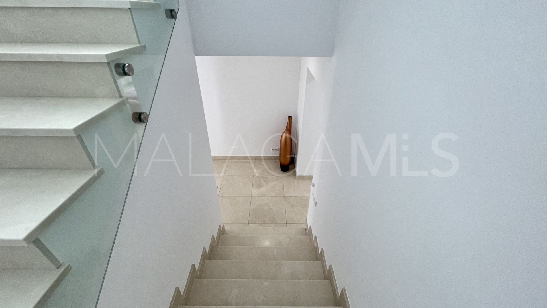 For sale Guadalmina Baja villa with 6 bedrooms