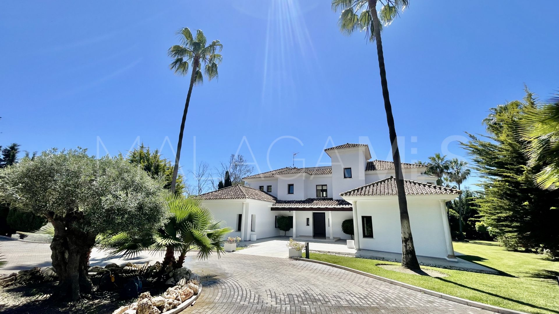 For sale Guadalmina Baja villa with 6 bedrooms