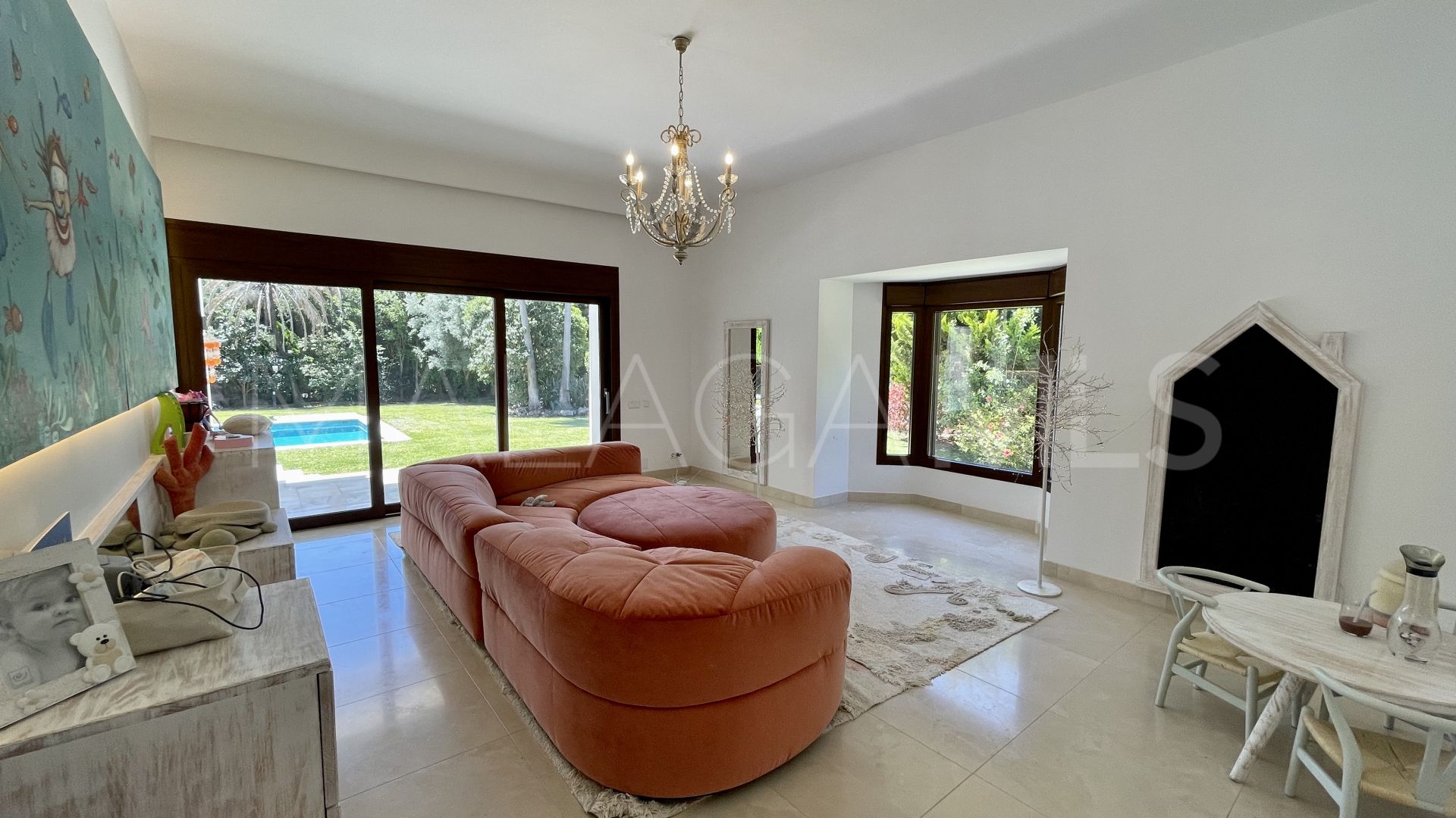 For sale Guadalmina Baja villa with 6 bedrooms