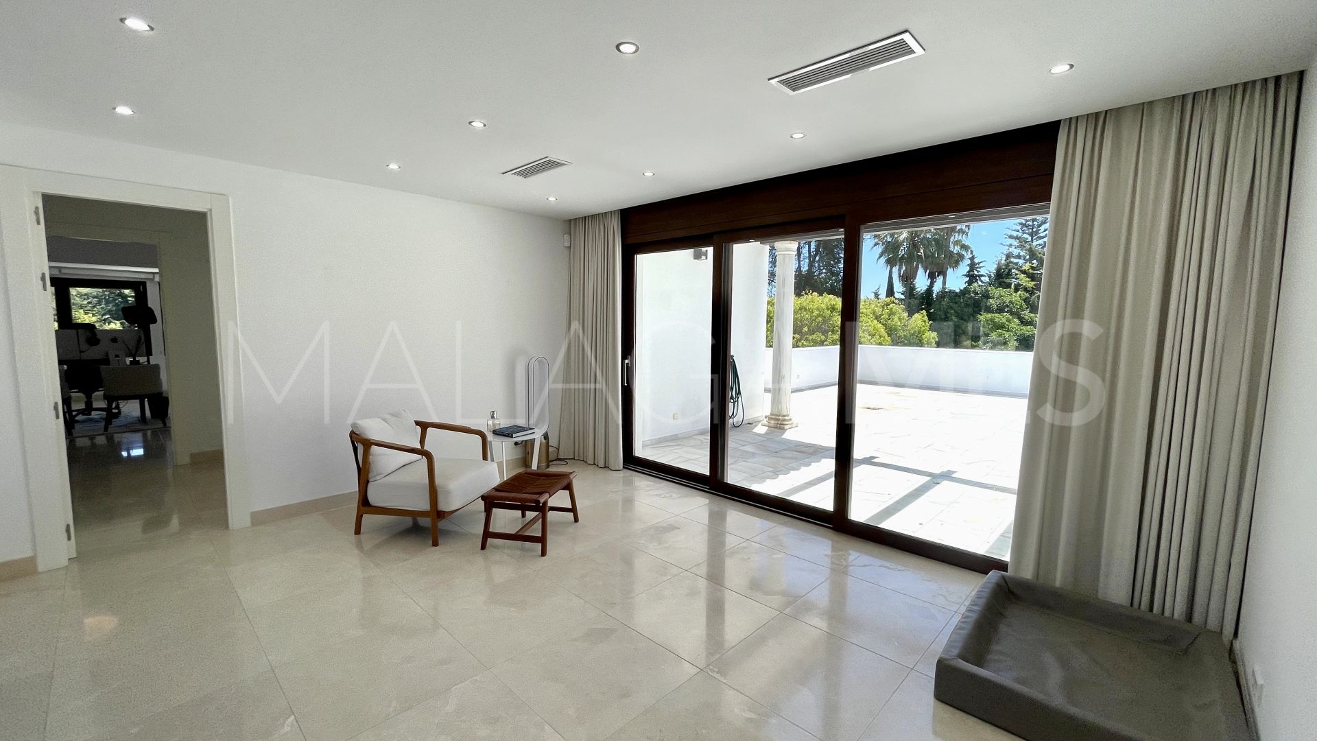 For sale Guadalmina Baja villa with 6 bedrooms