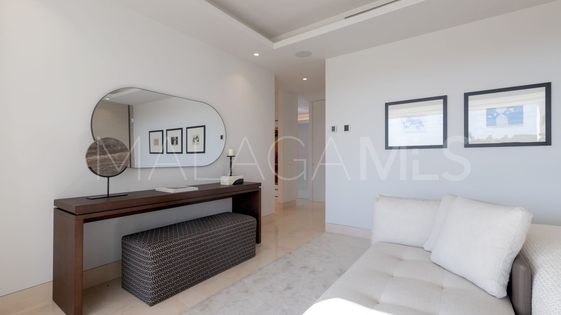 Villa for sale in Lomas del Virrey