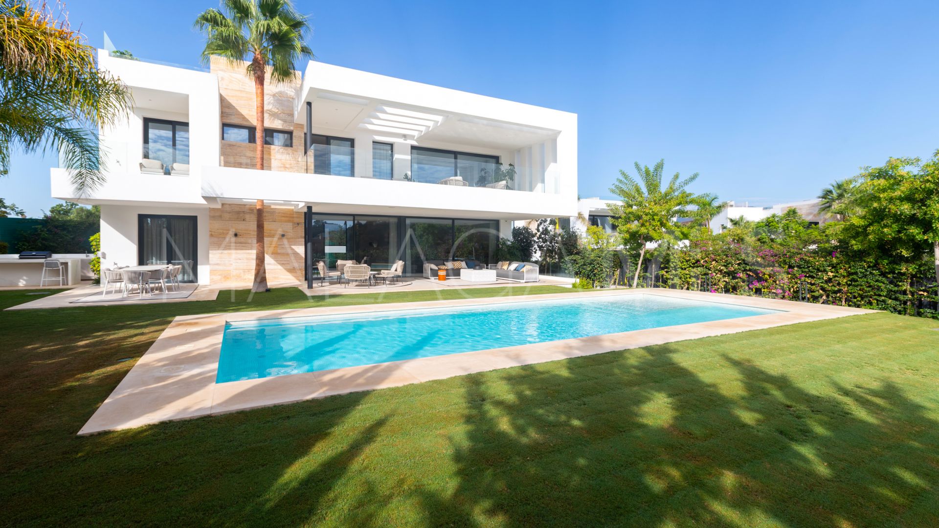 Villa for sale in Lomas del Virrey