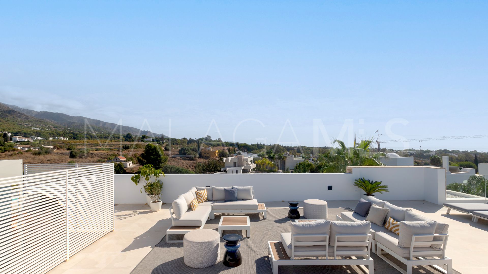 Villa for sale in Lomas del Virrey