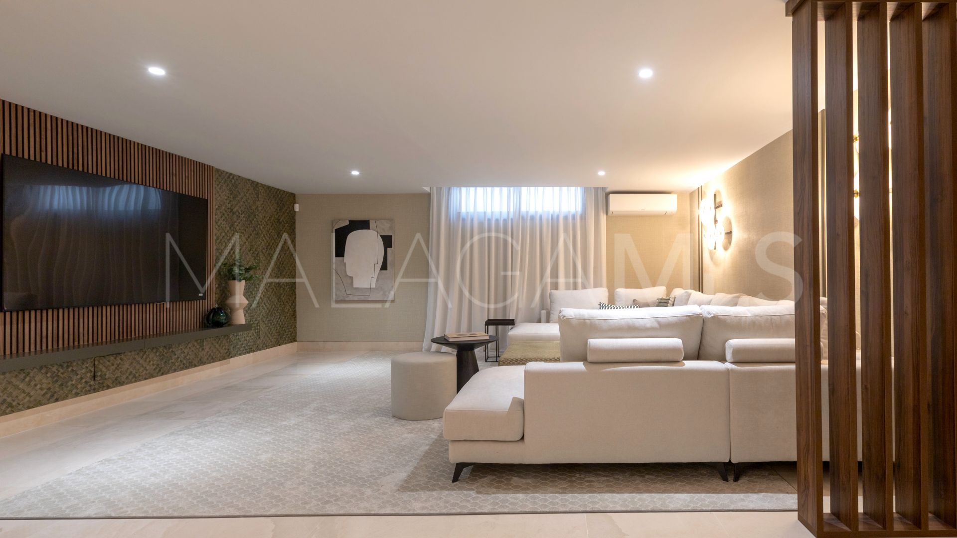 Villa for sale in Lomas del Virrey