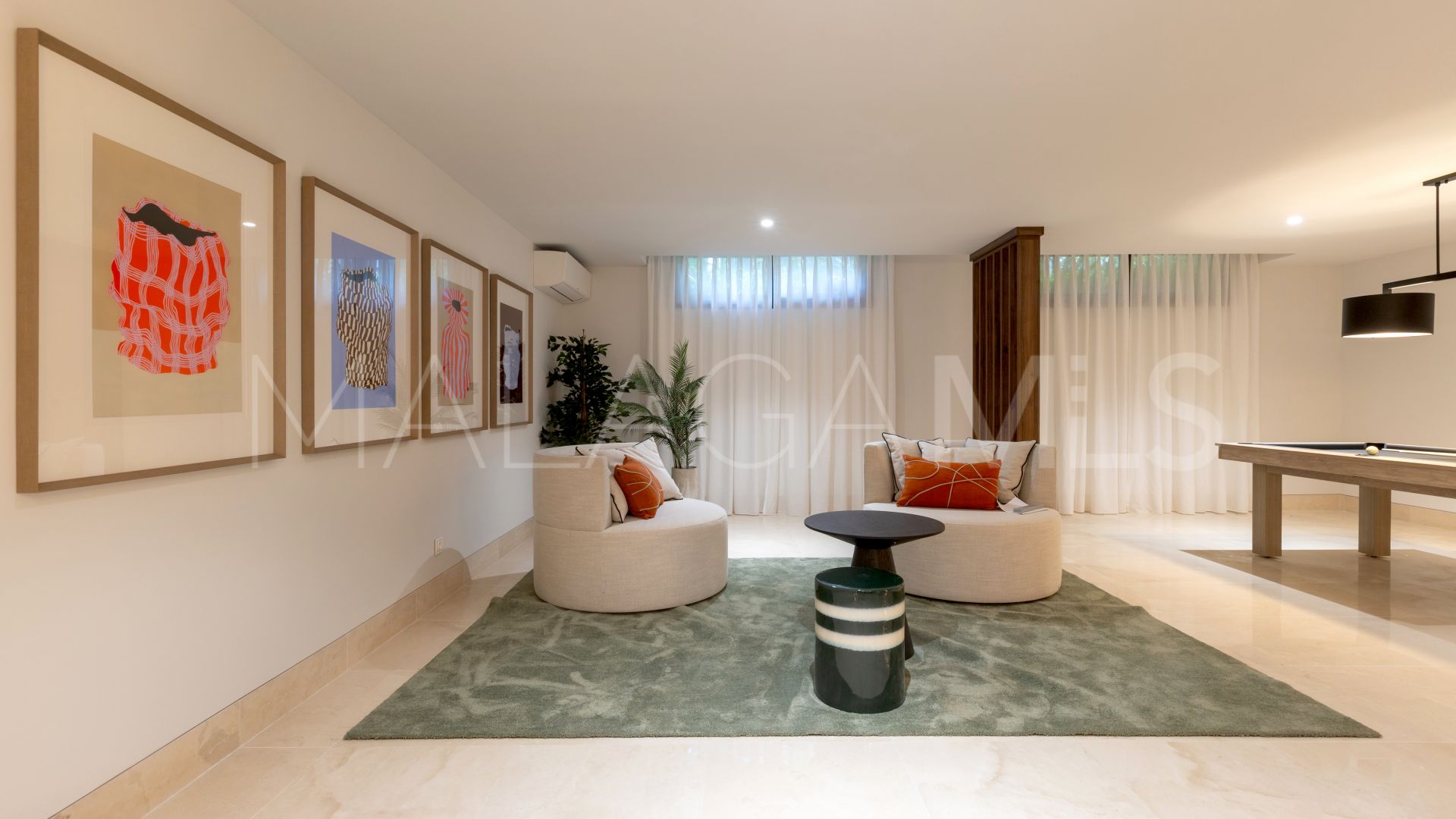 Villa for sale in Lomas del Virrey