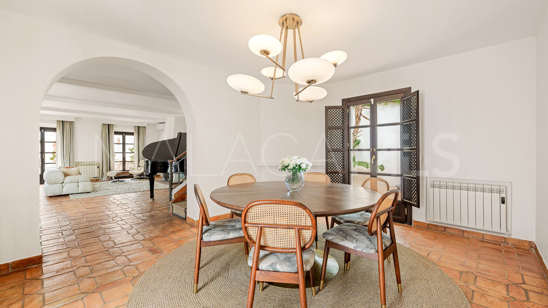 Hus i byn for sale in Las Lomas del Marbella Club