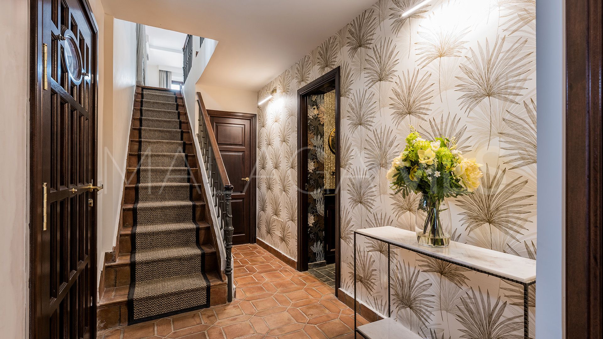 Hus i byn for sale in Las Lomas del Marbella Club