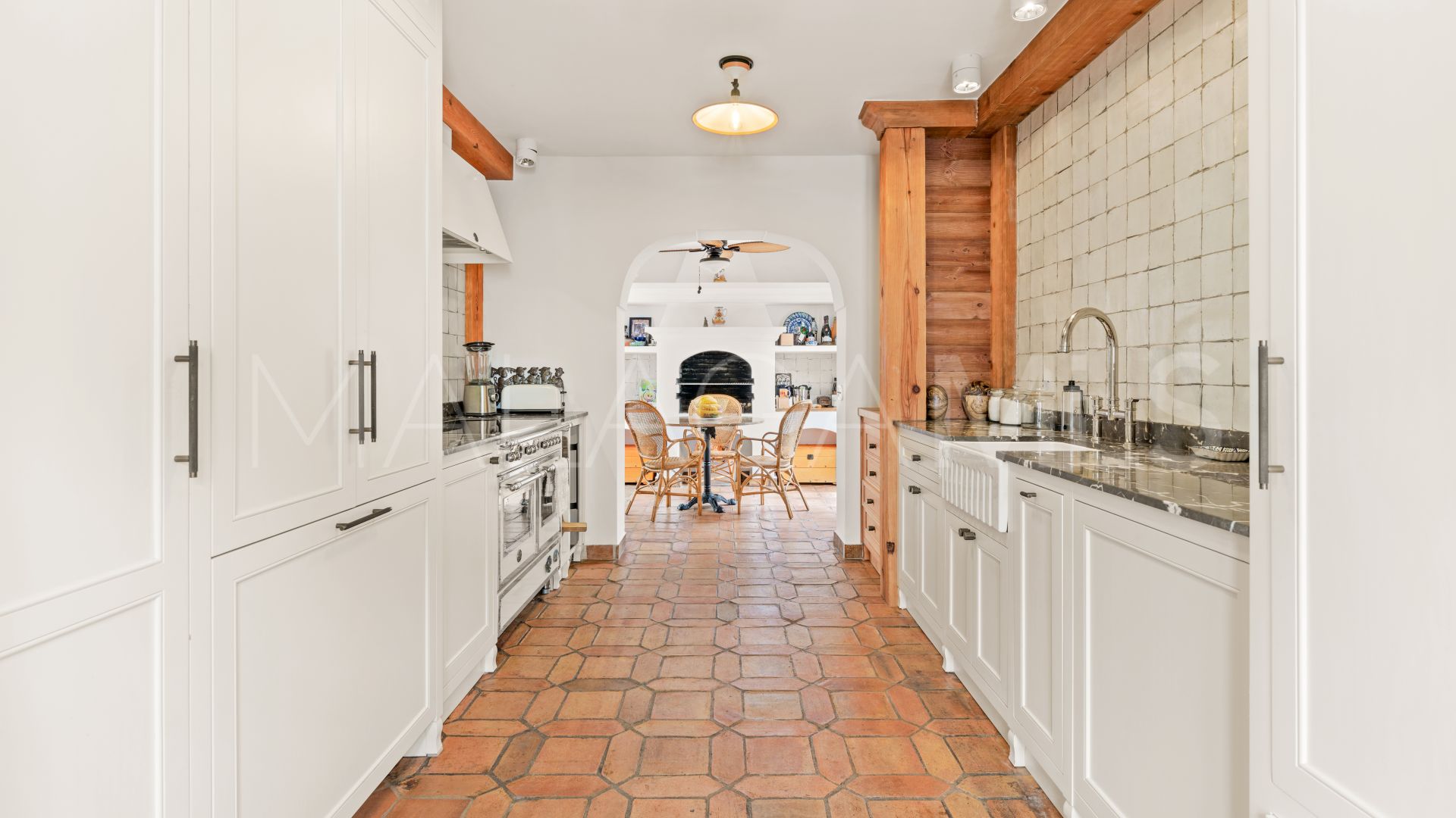 Hus i byn for sale in Las Lomas del Marbella Club