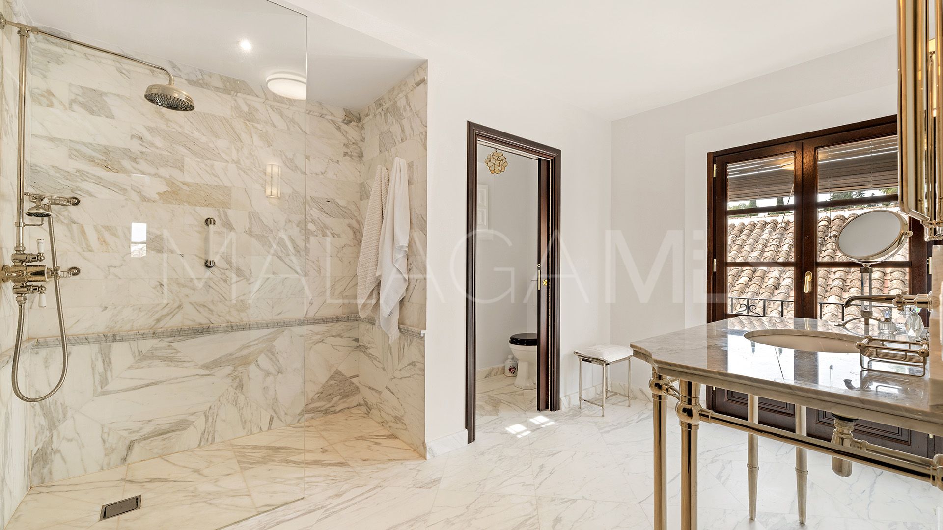 Hus i byn for sale in Las Lomas del Marbella Club
