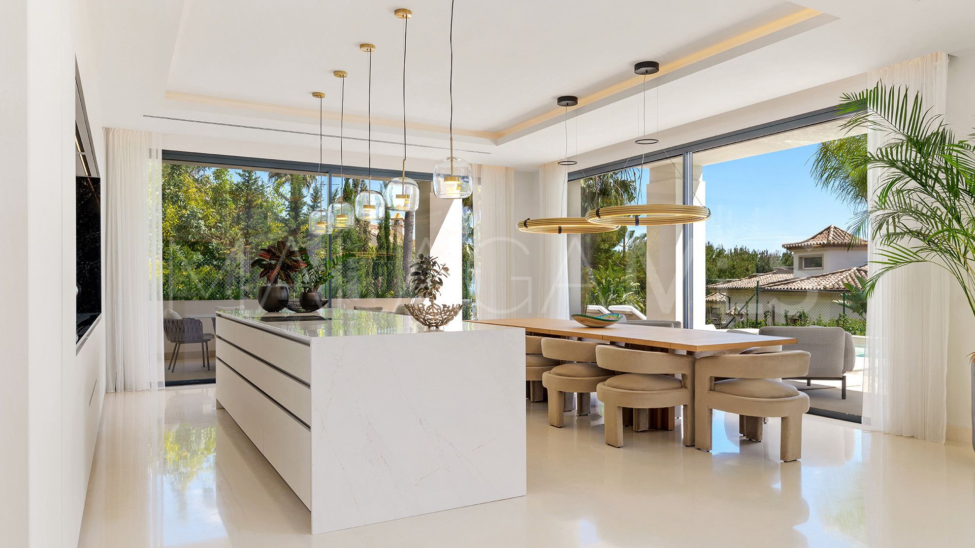 Buy villa in Sierra Blanca