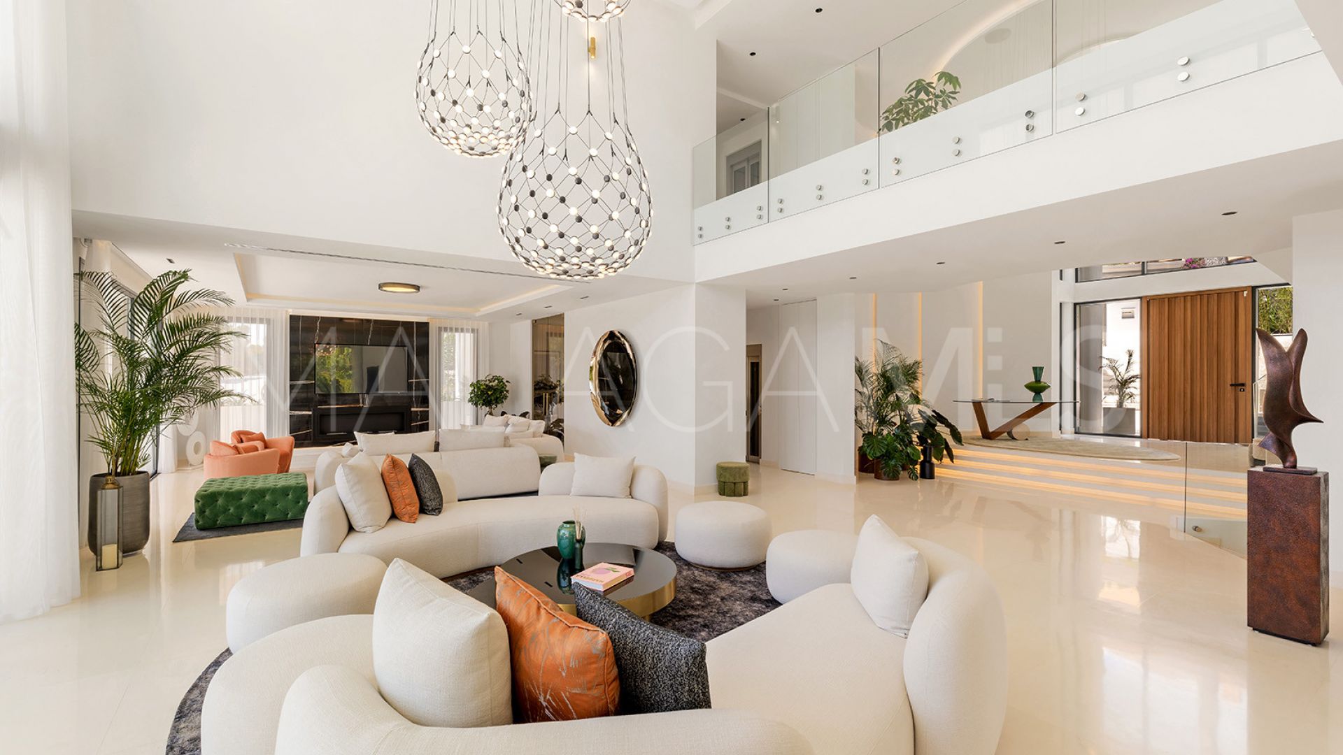 Buy villa in Sierra Blanca
