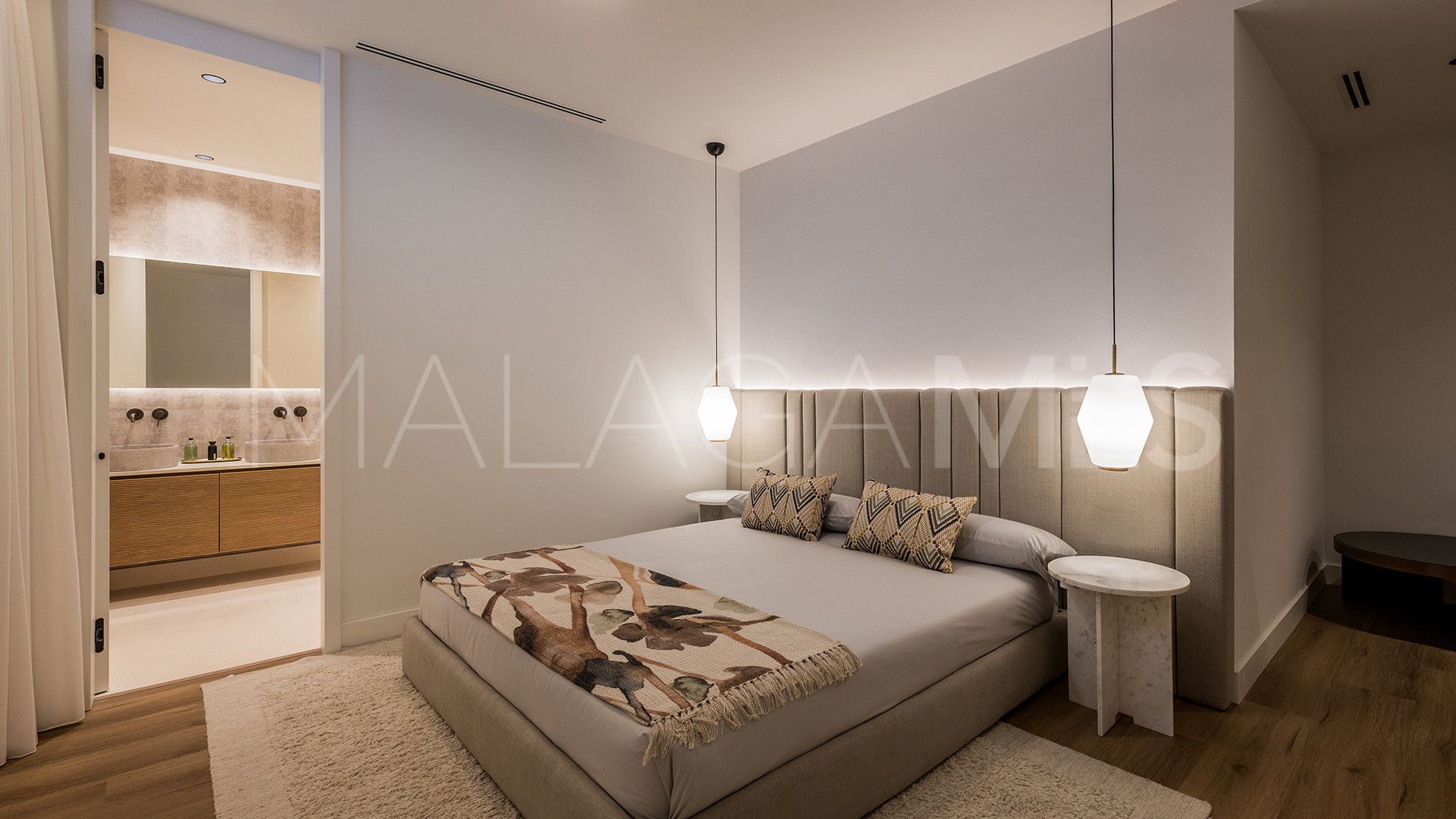 Buy villa in Sierra Blanca