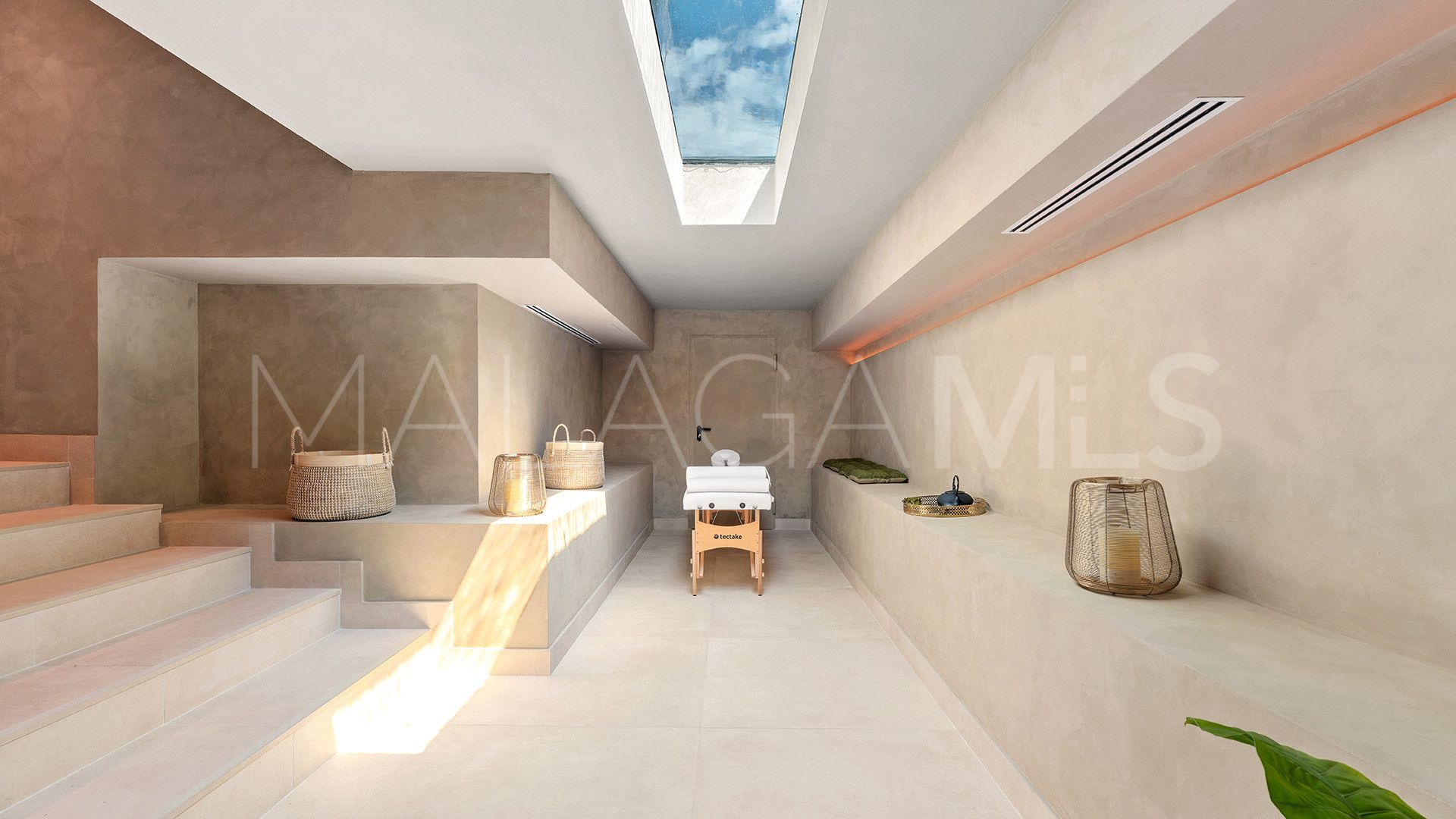 Buy villa in Sierra Blanca