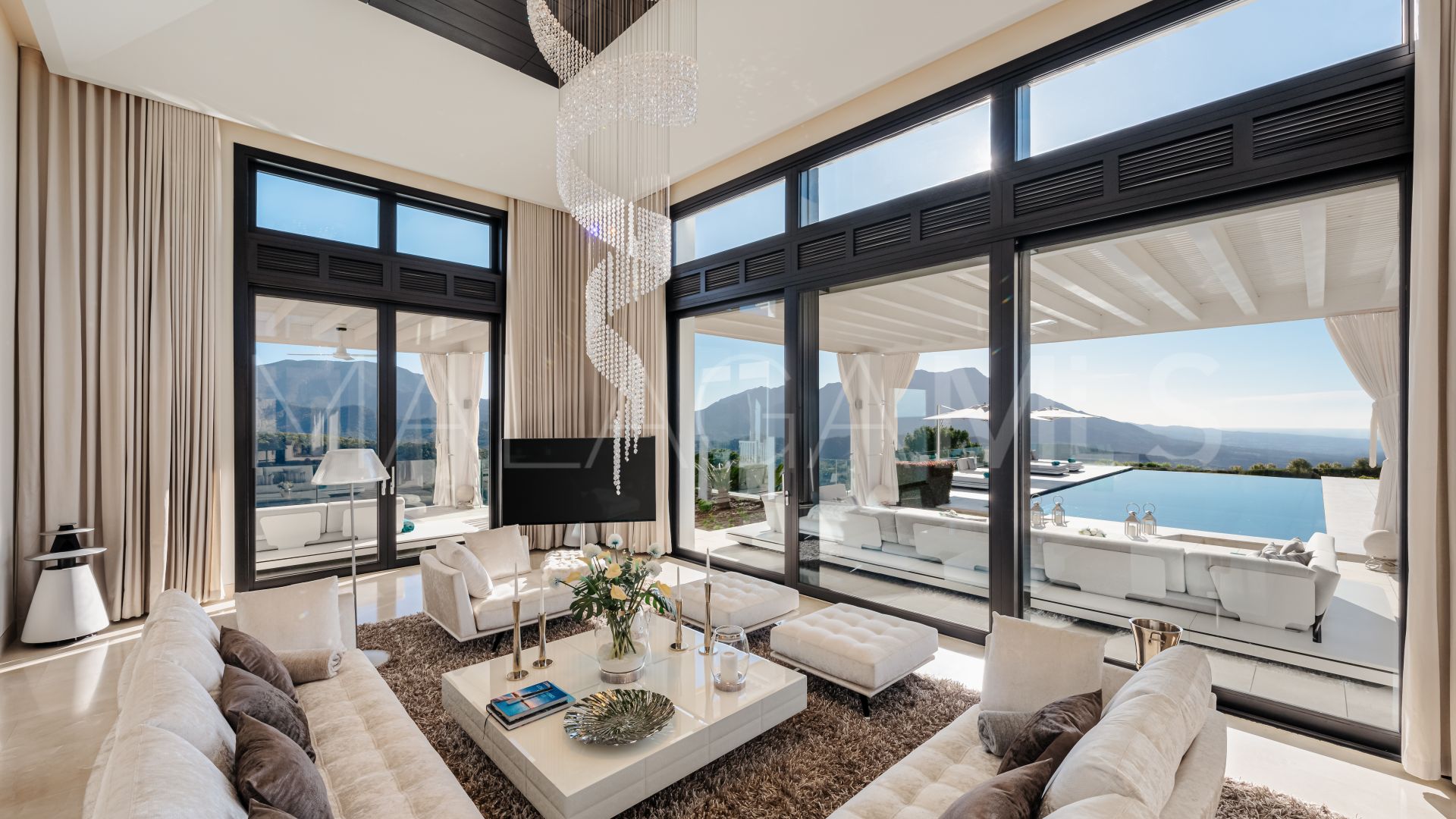 Villa for sale in La Zagaleta