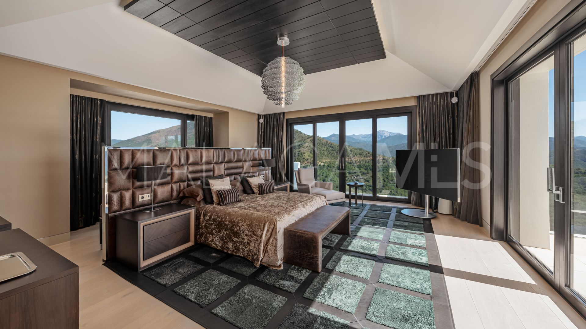 Villa for sale in La Zagaleta