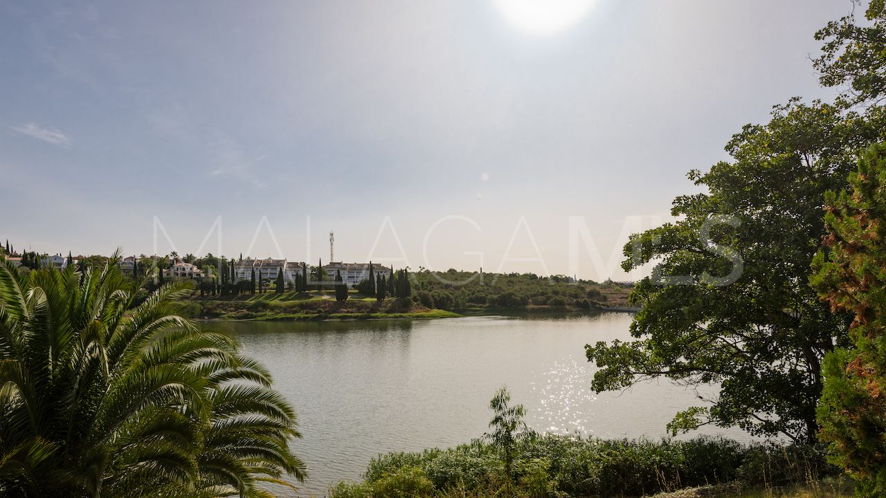 Villa for sale in Benahavis