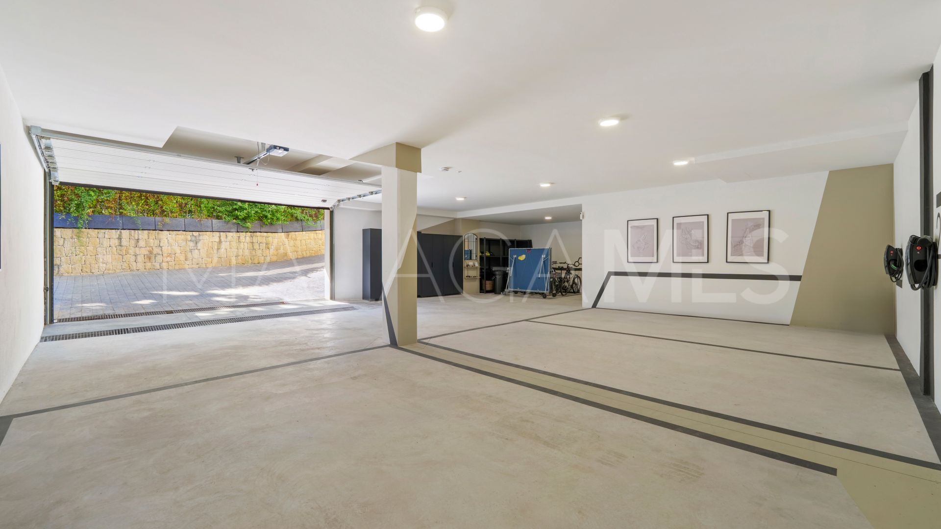 6 bedrooms villa in Altos de Puente Romano for sale
