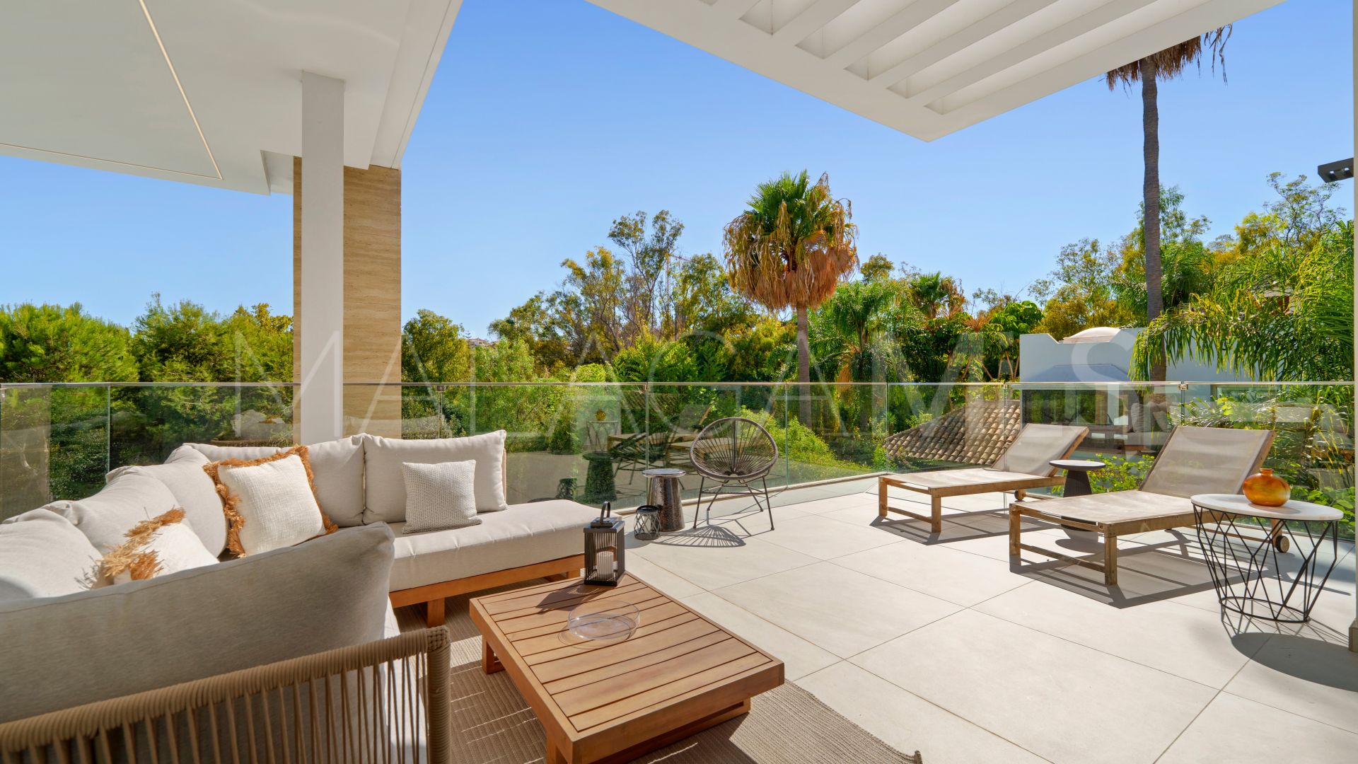 6 bedrooms villa in Altos de Puente Romano for sale