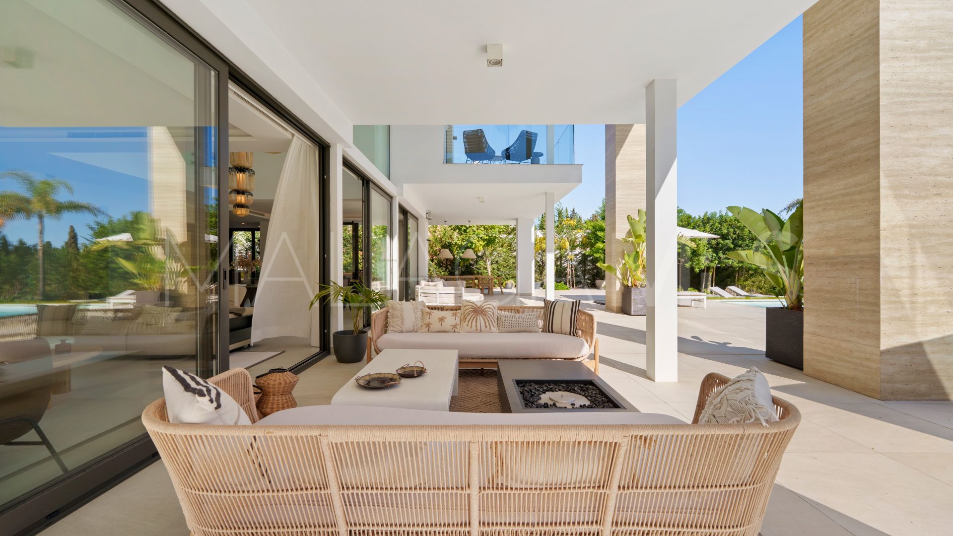 6 bedrooms villa in Altos de Puente Romano for sale