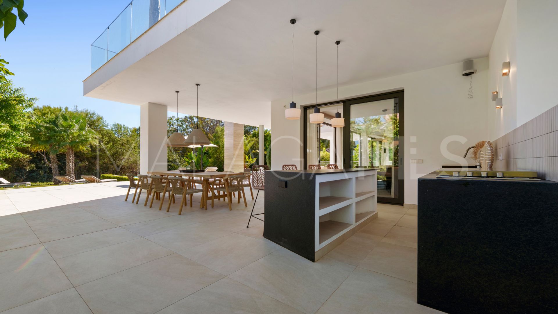 6 bedrooms villa in Altos de Puente Romano for sale
