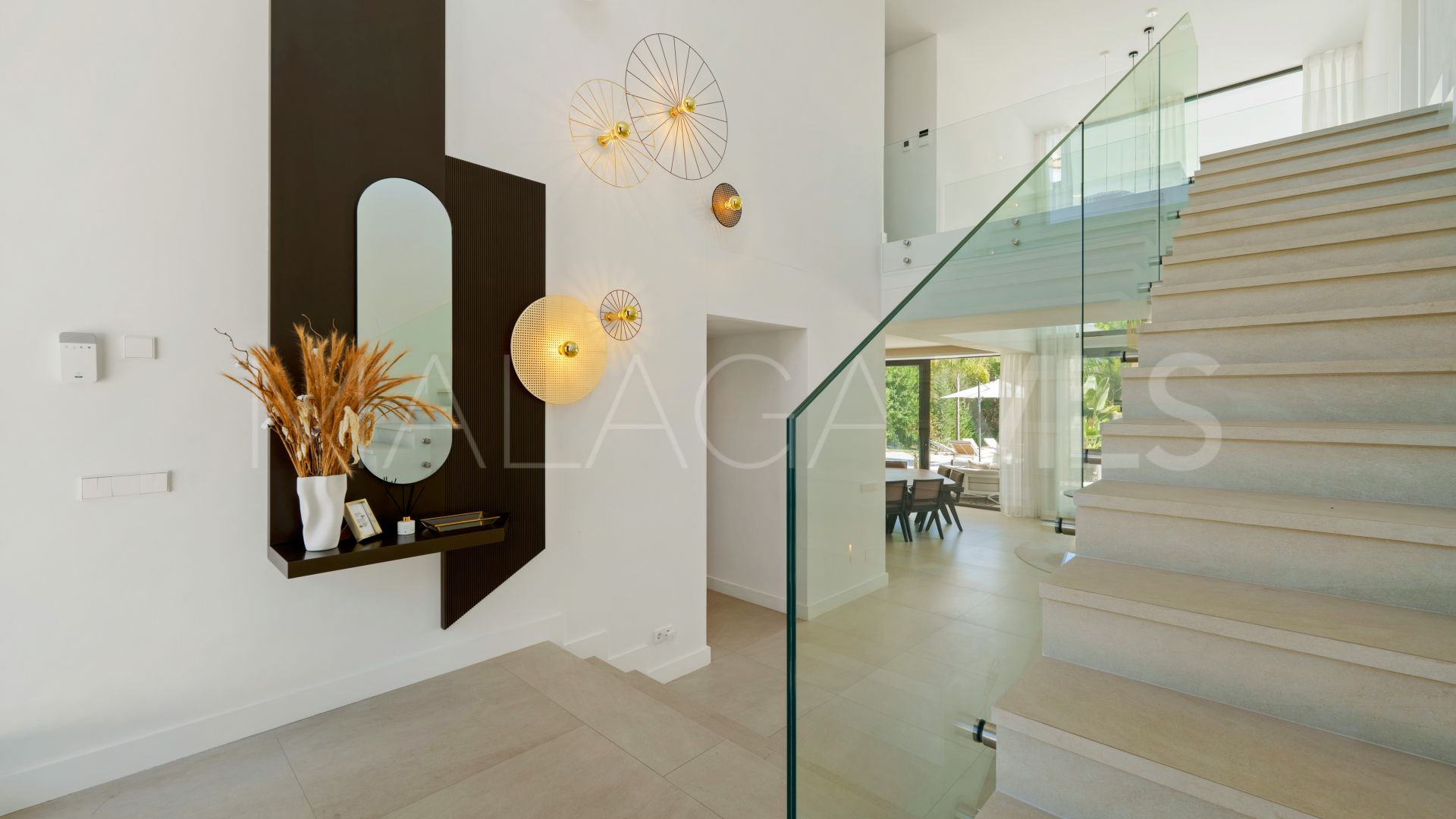 6 bedrooms villa in Altos de Puente Romano for sale