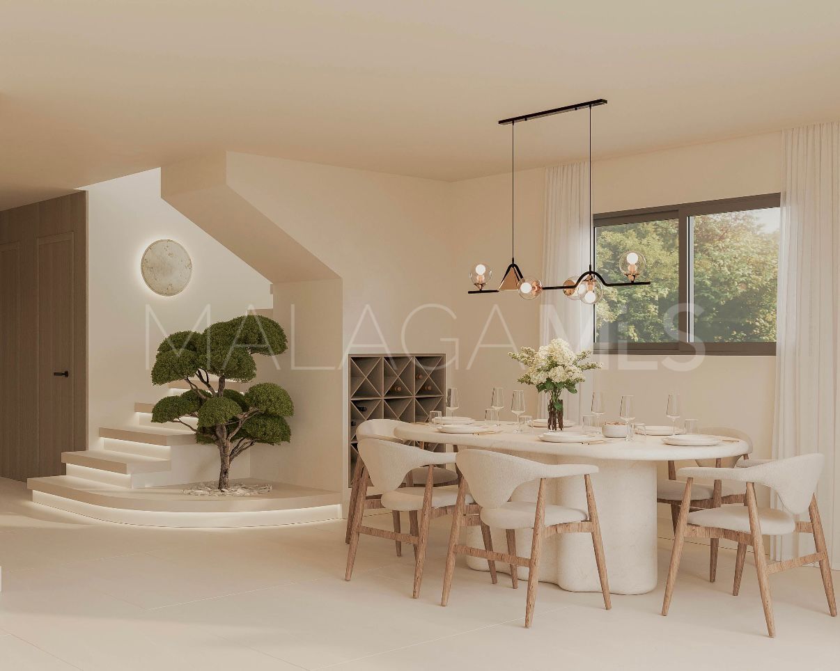 For sale town house in San Pedro Playa with 4 bedrooms