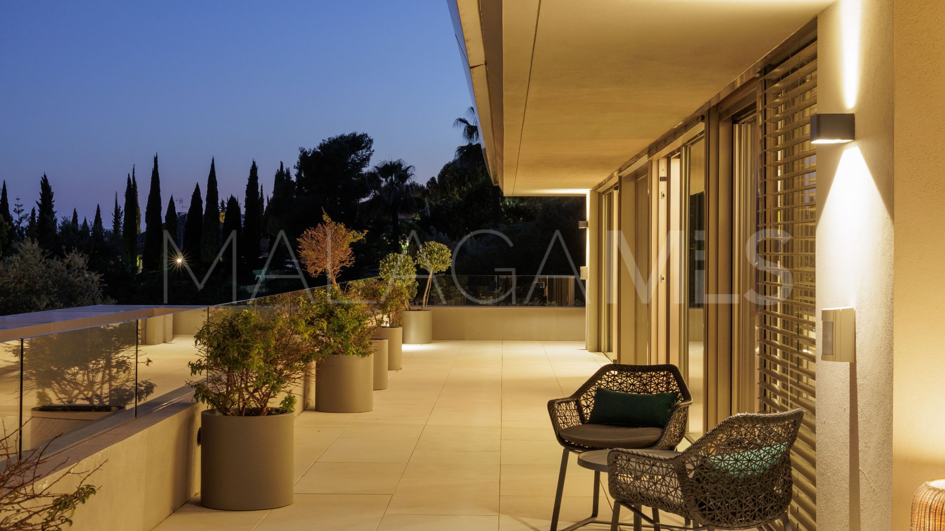 Villa for sale in Cascada de Camojan