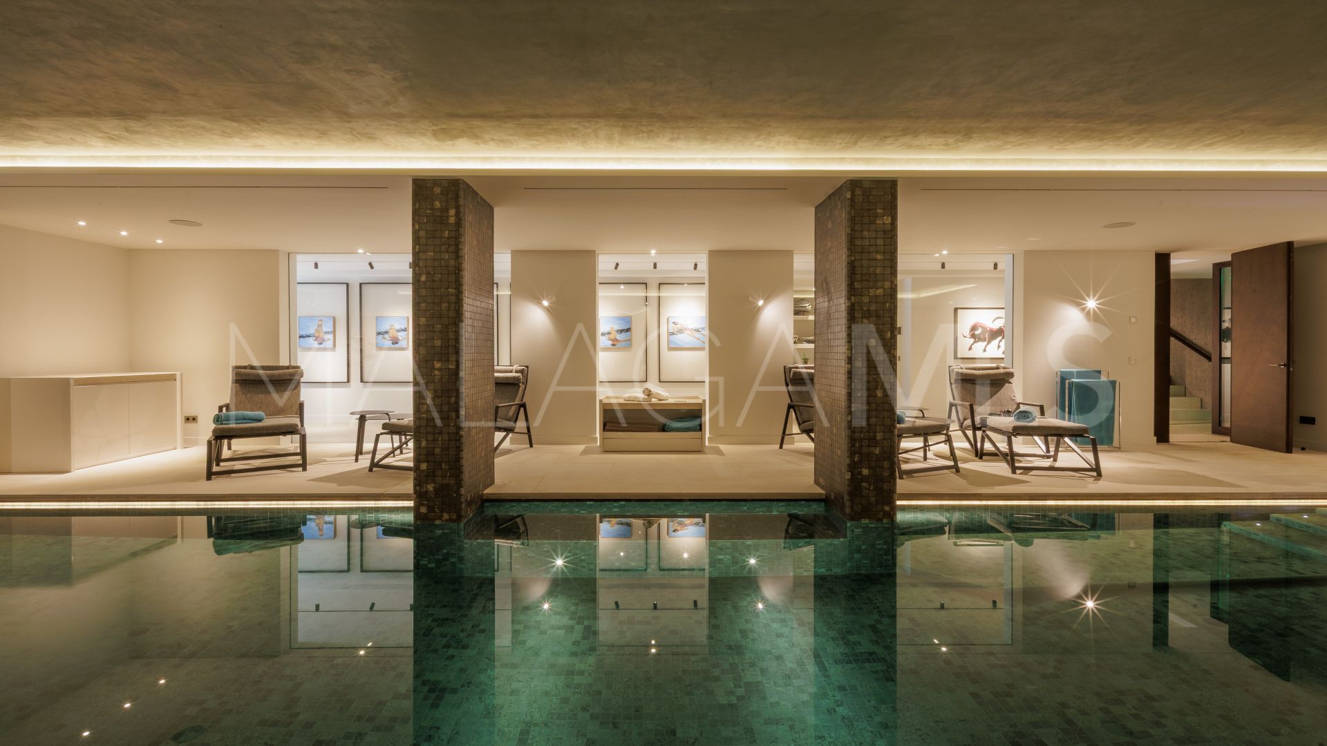 Villa for sale in Cascada de Camojan