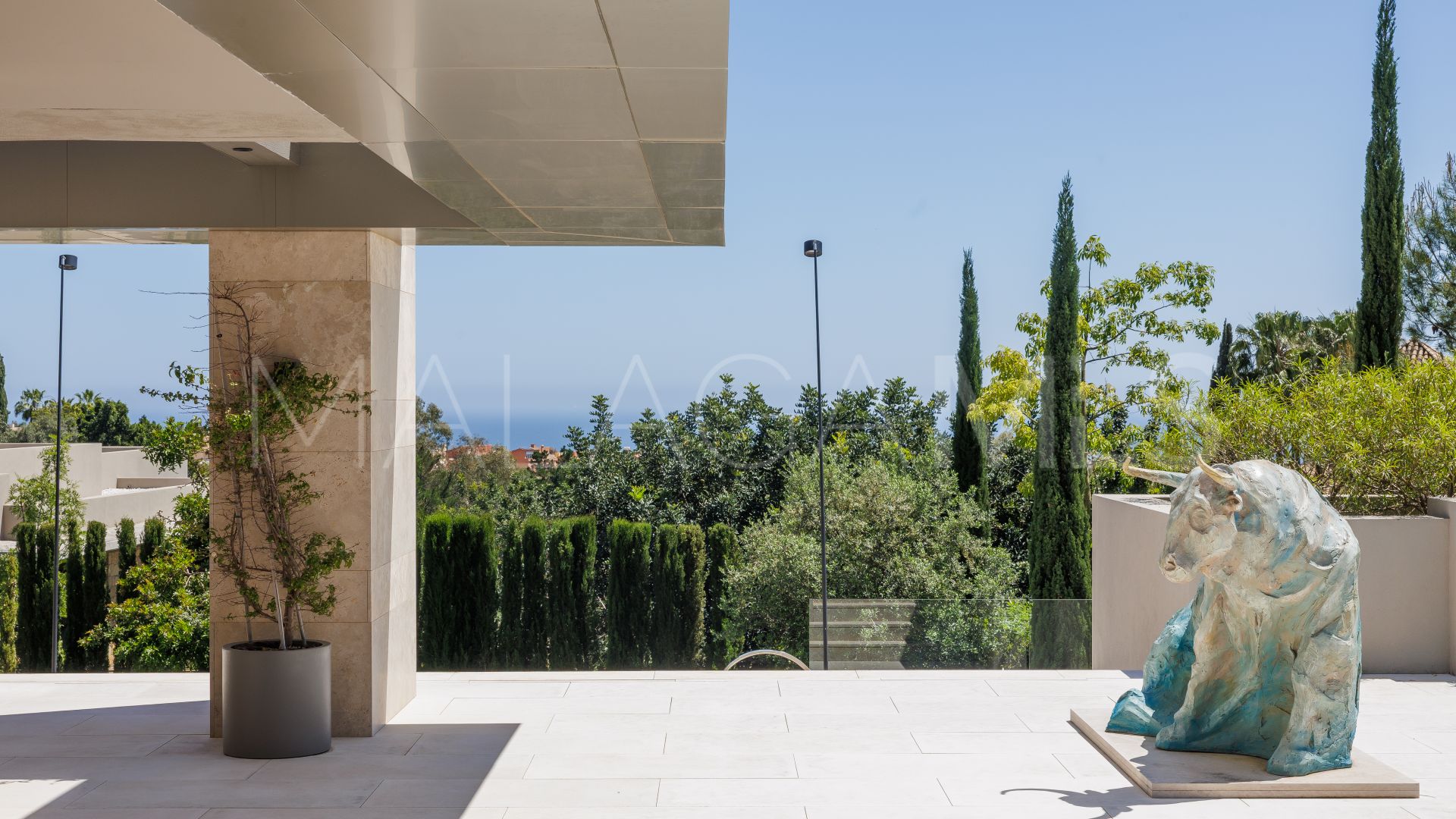 Villa for sale in Cascada de Camojan