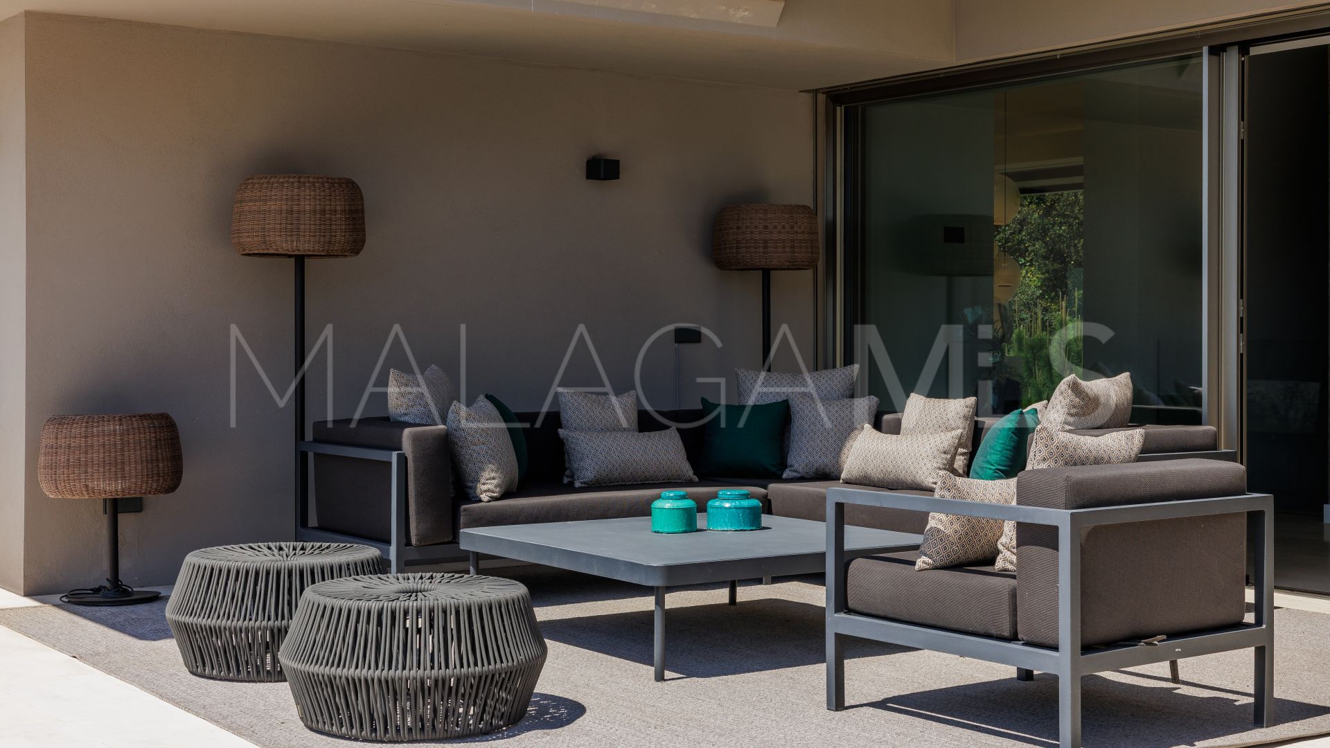 Villa for sale in Cascada de Camojan