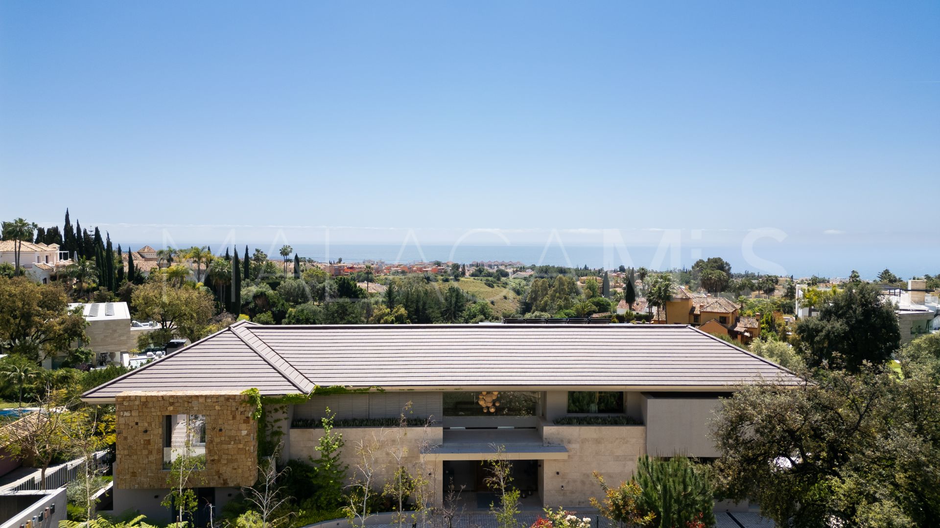 Villa for sale in Cascada de Camojan