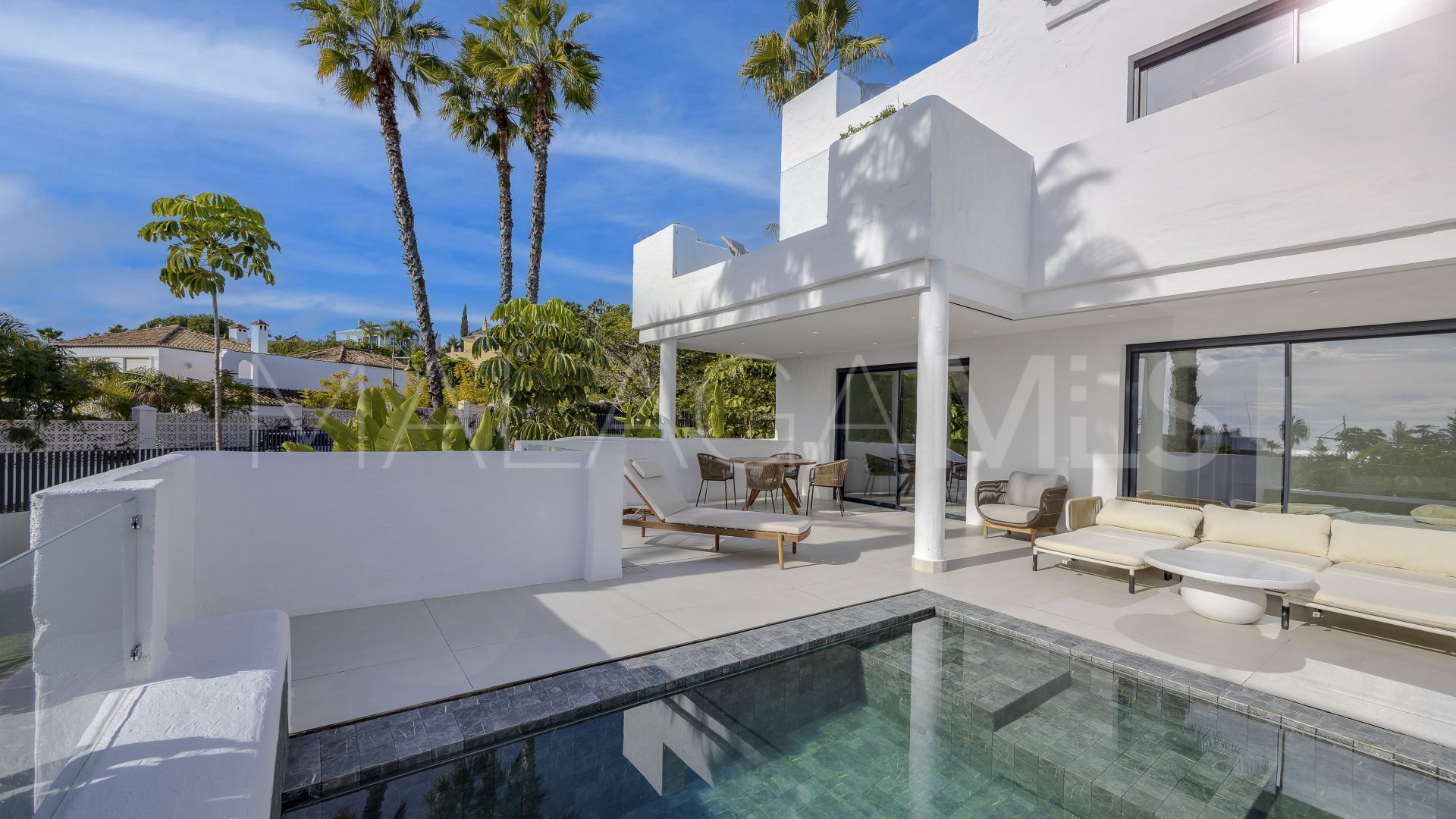 Town house for sale in El Paraiso with 4 bedrooms