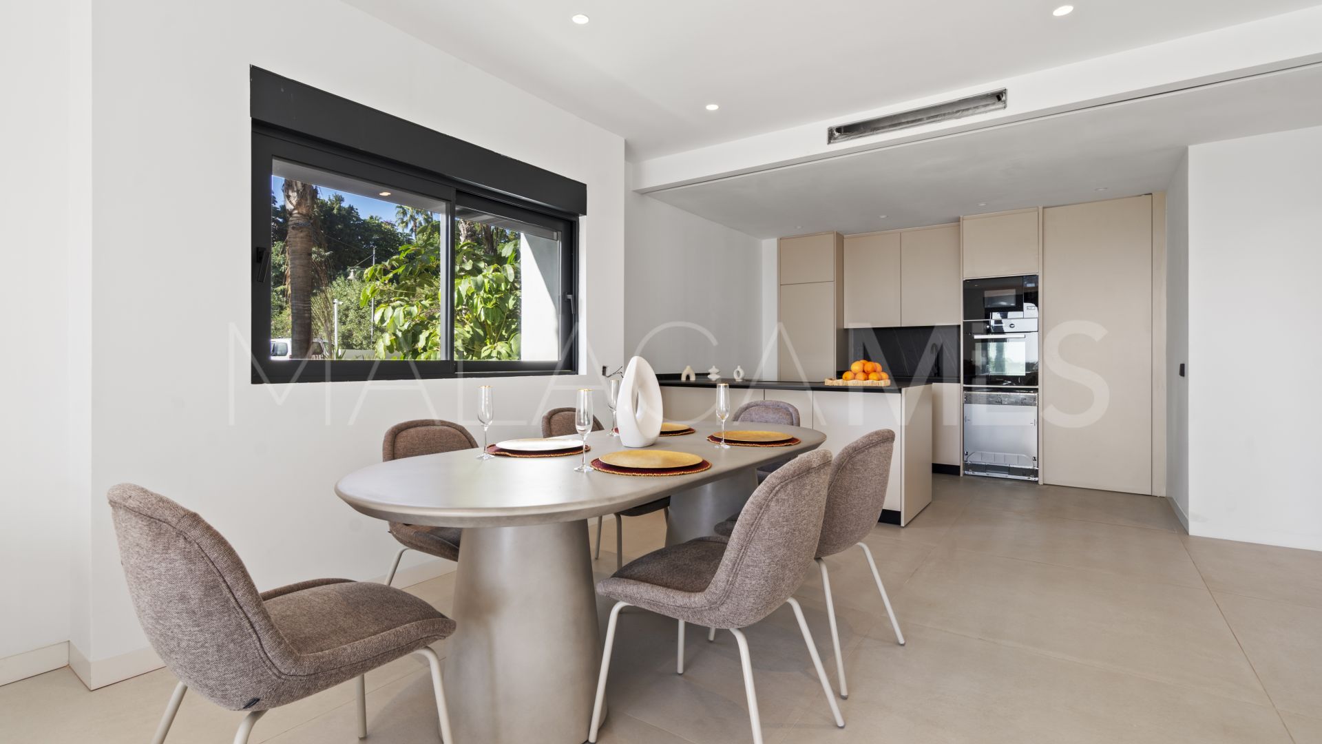 Town house for sale in El Paraiso with 4 bedrooms
