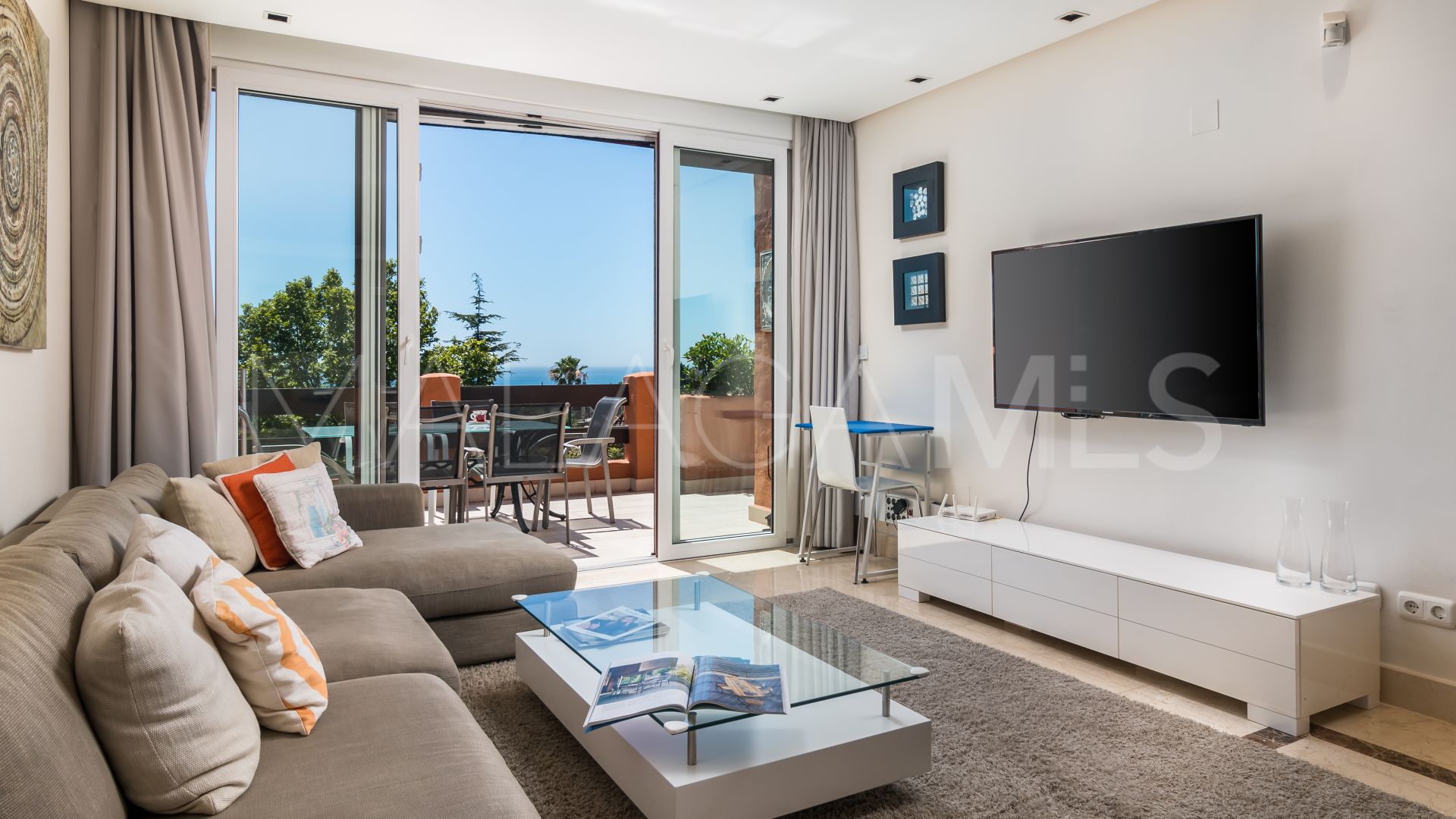 La Alzambra duplex penthouse for sale