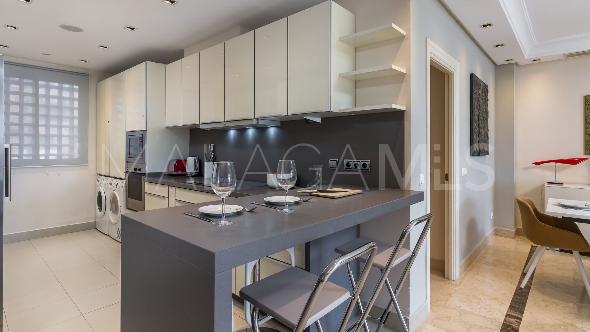 Duplex penthouse for sale in La Alzambra