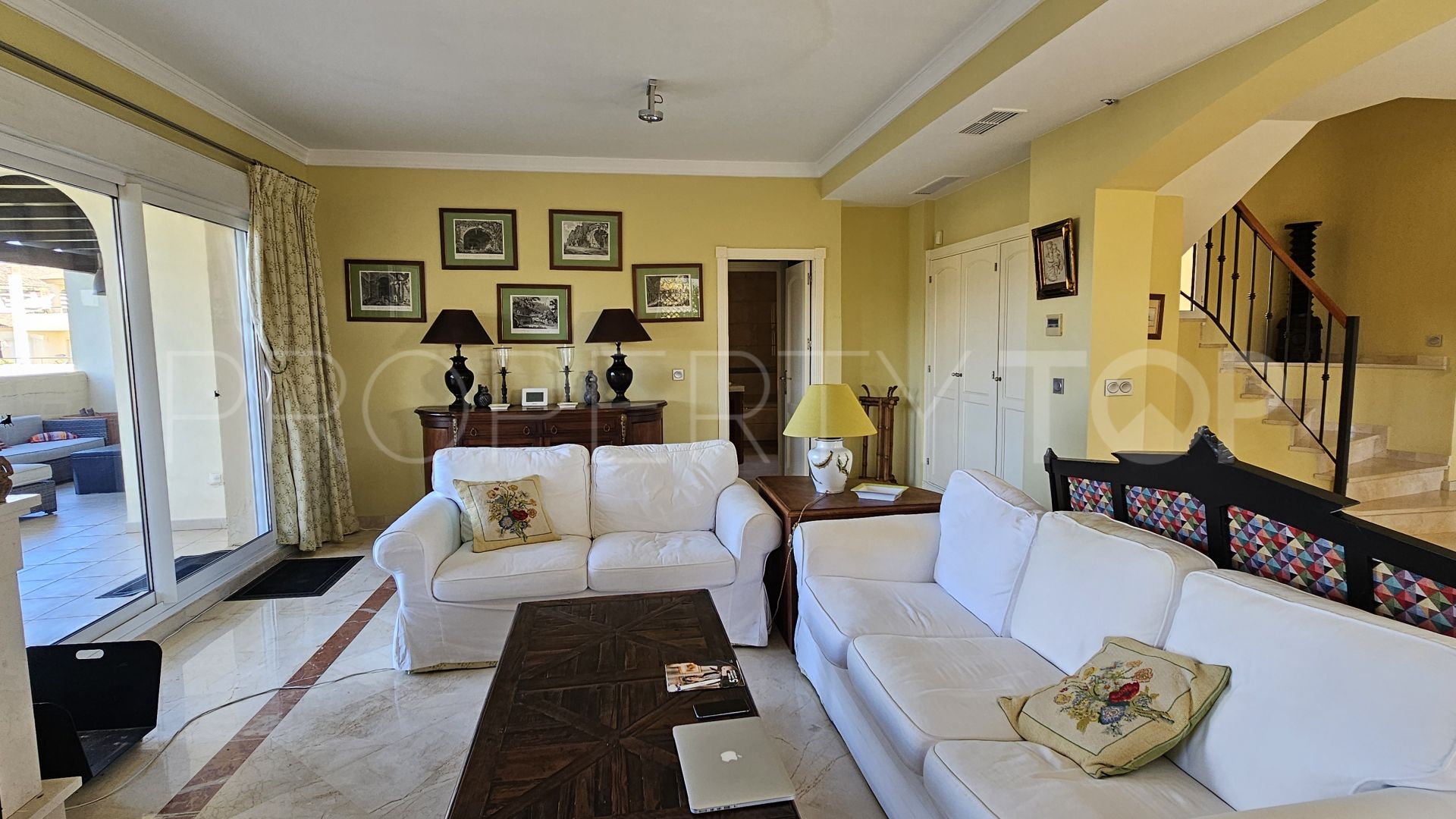4 bedrooms apartment in San Roque Club for sale