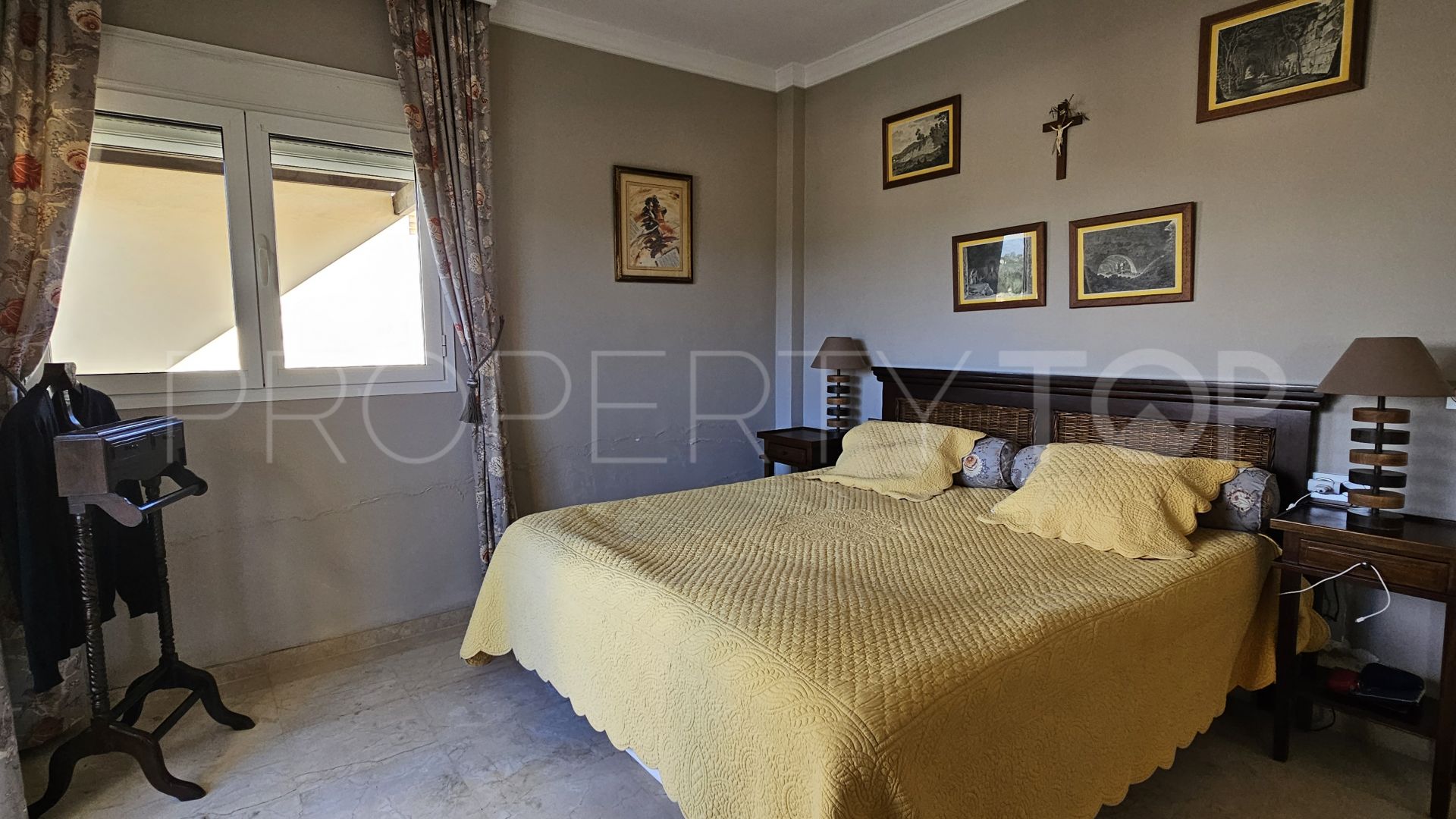 4 bedrooms apartment in San Roque Club for sale