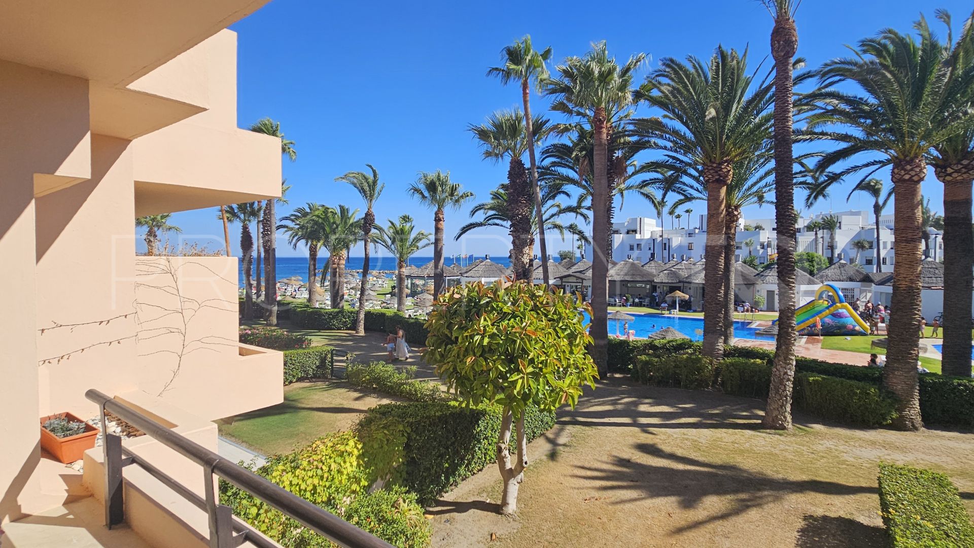 For sale 2 bedrooms apartment in Apartamentos Playa