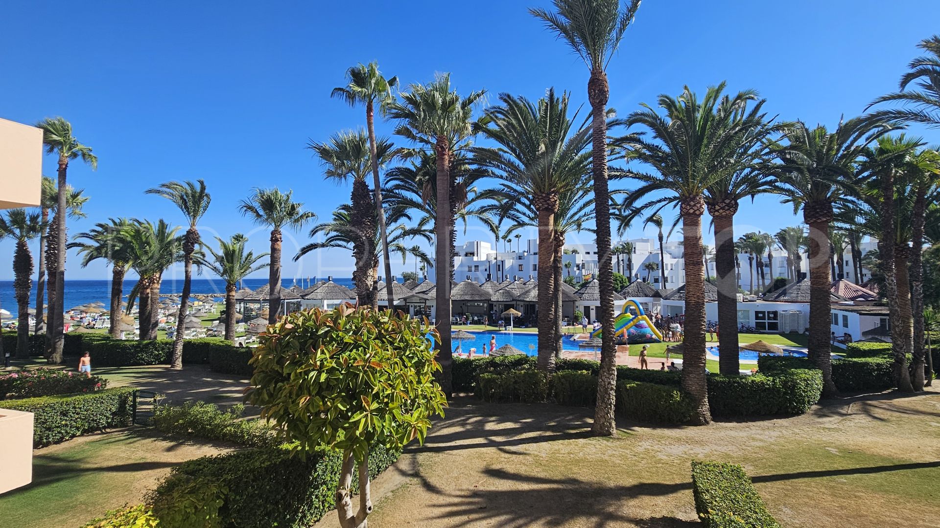 For sale 2 bedrooms apartment in Apartamentos Playa