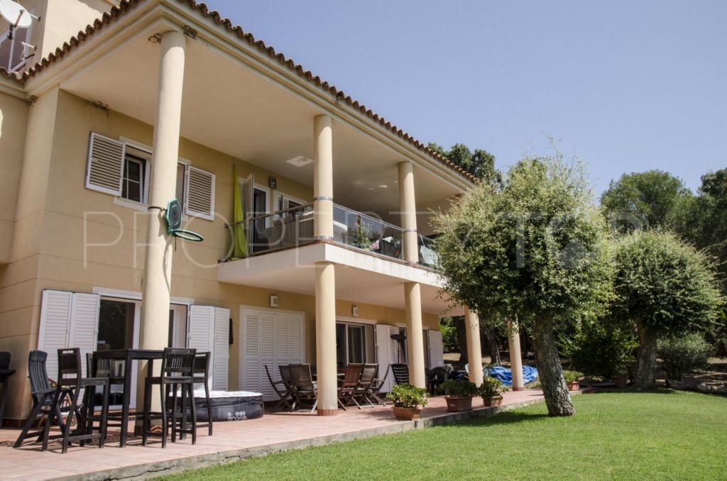 For sale villa in Sotogrande Alto with 5 bedrooms