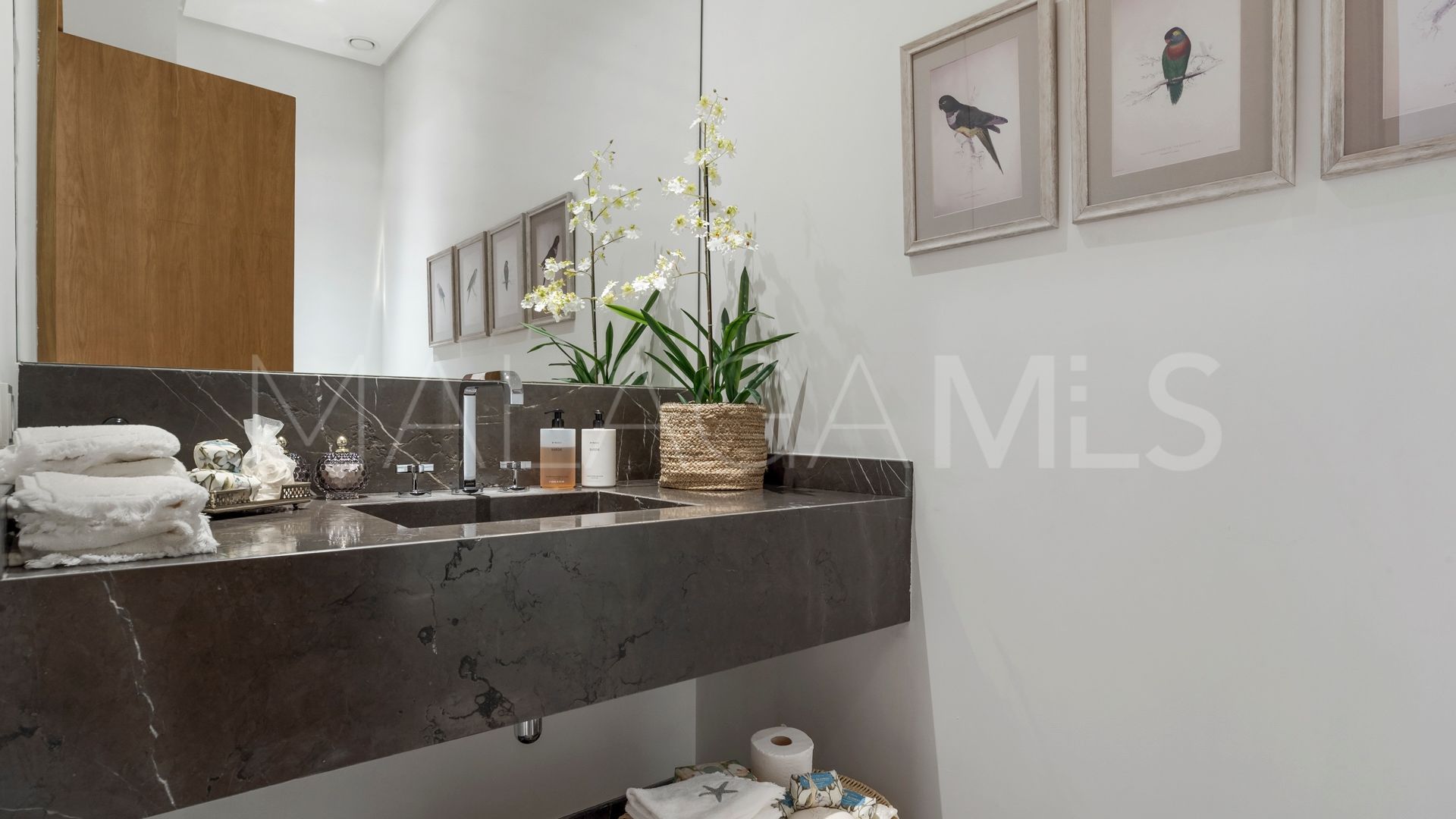 Villa a la venta with 5 bedrooms in Finca Cortesin