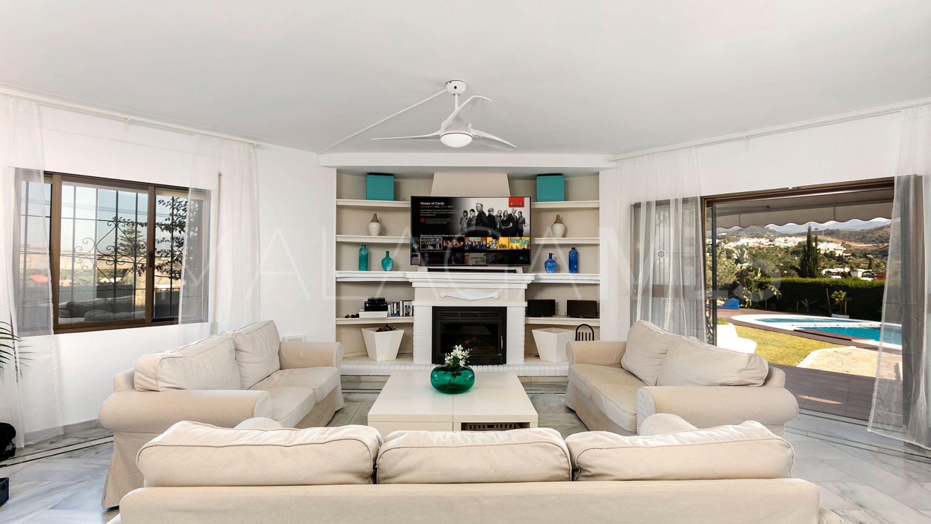 Villa for sale in Nueva Andalucia