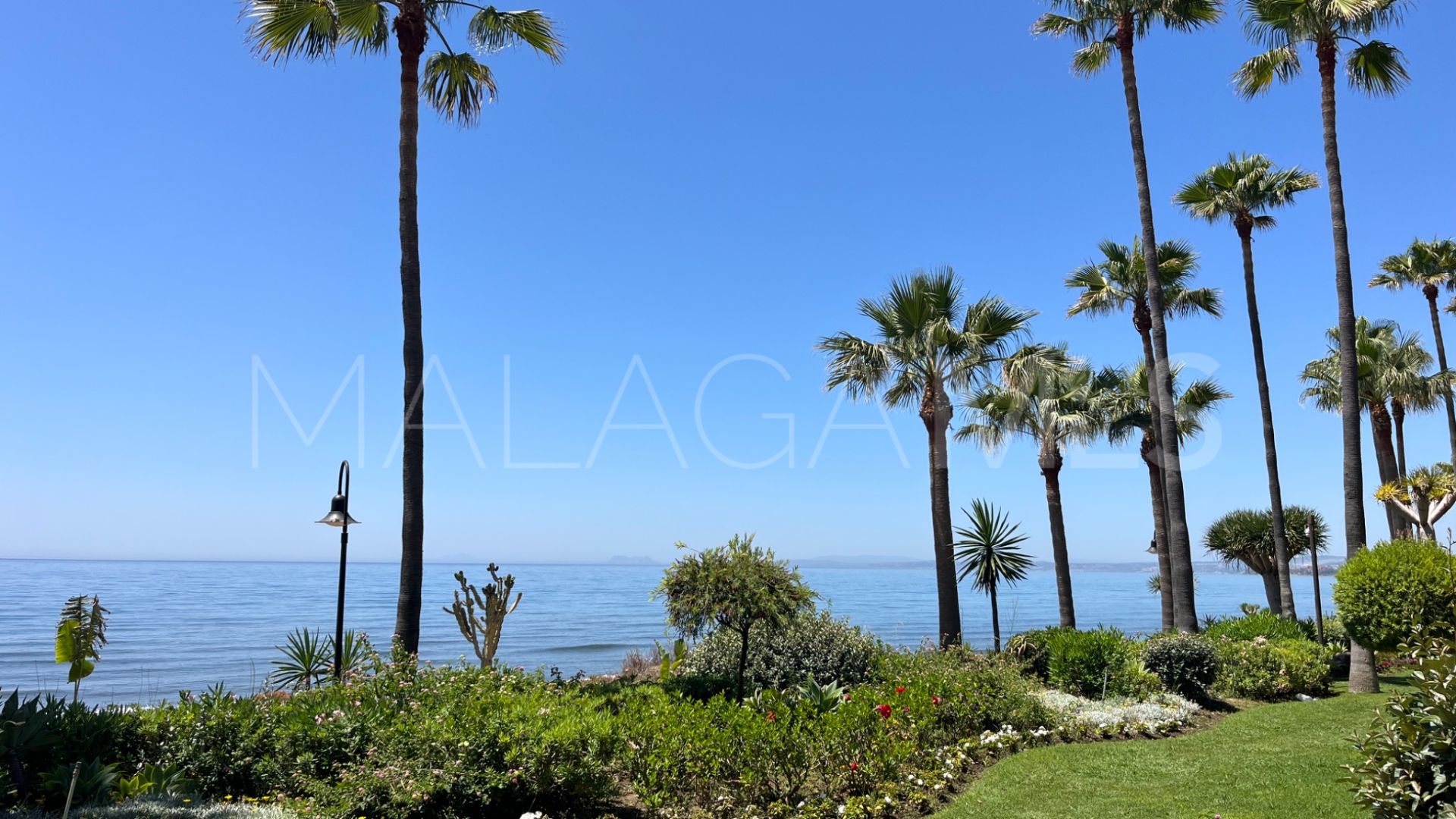 Menara Beach, apartamento planta baja a la venta