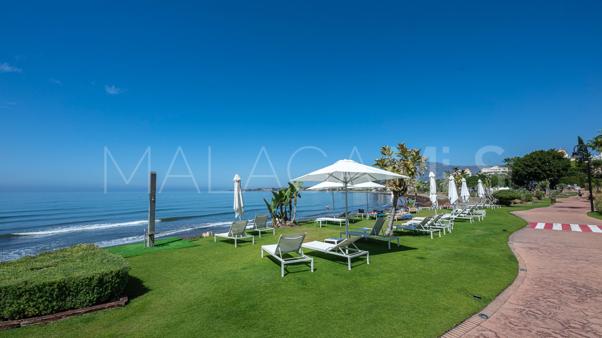 Menara Beach, apartamento planta baja a la venta