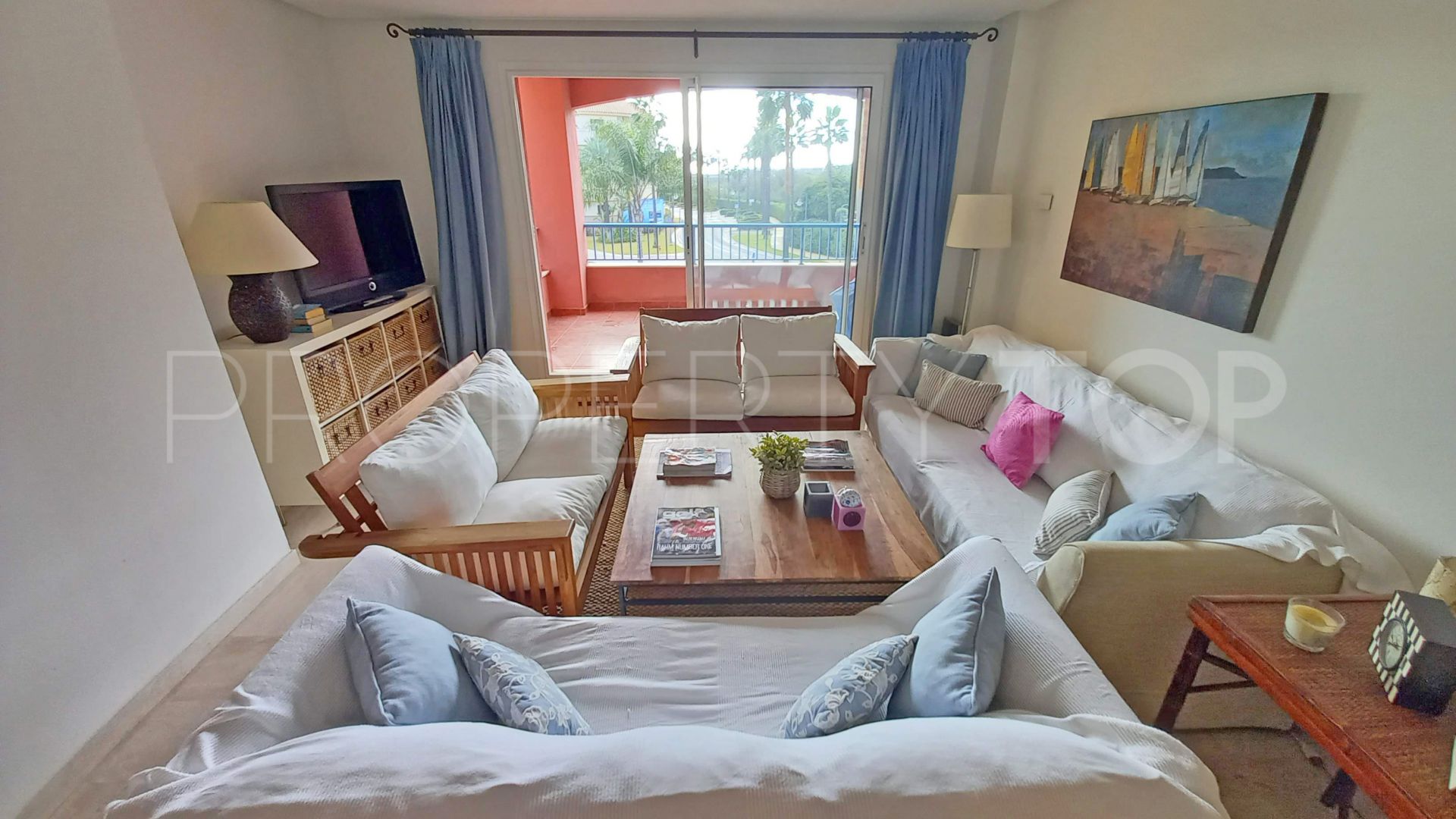 Apartamento en venta de 3 dormitorios en Guadalmarina